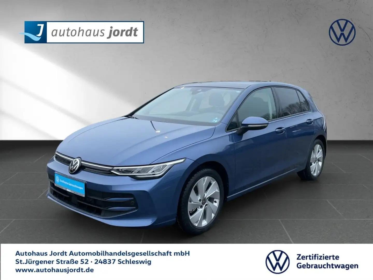 Volkswagen Golf VIII 1.5 TSI ACT Life Facelift 6-Gang AHK LED Blau - 1