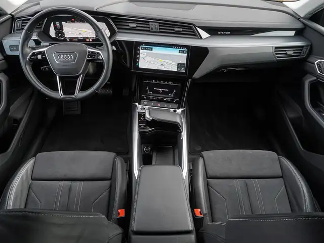 Audi Q8 E-Tron view 10