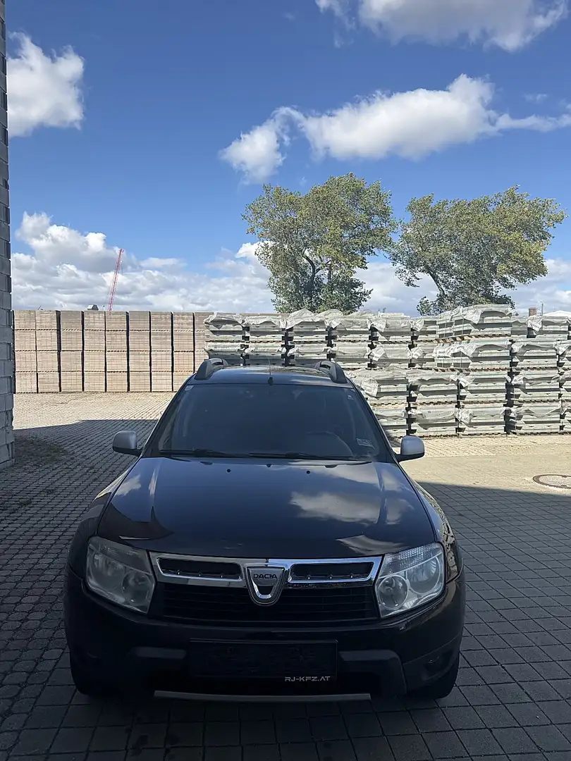 Dacia Duster Laurèate dCi 110 DPF Schwarz - 2