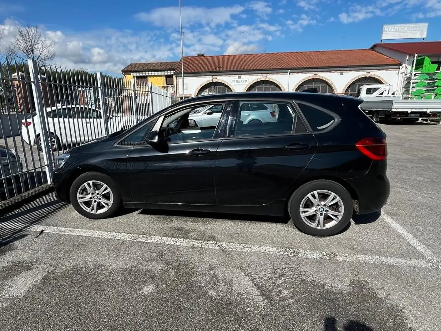 BMW 216 Active Tourer 216d Active Tourer Advantage my15 Nero - 1