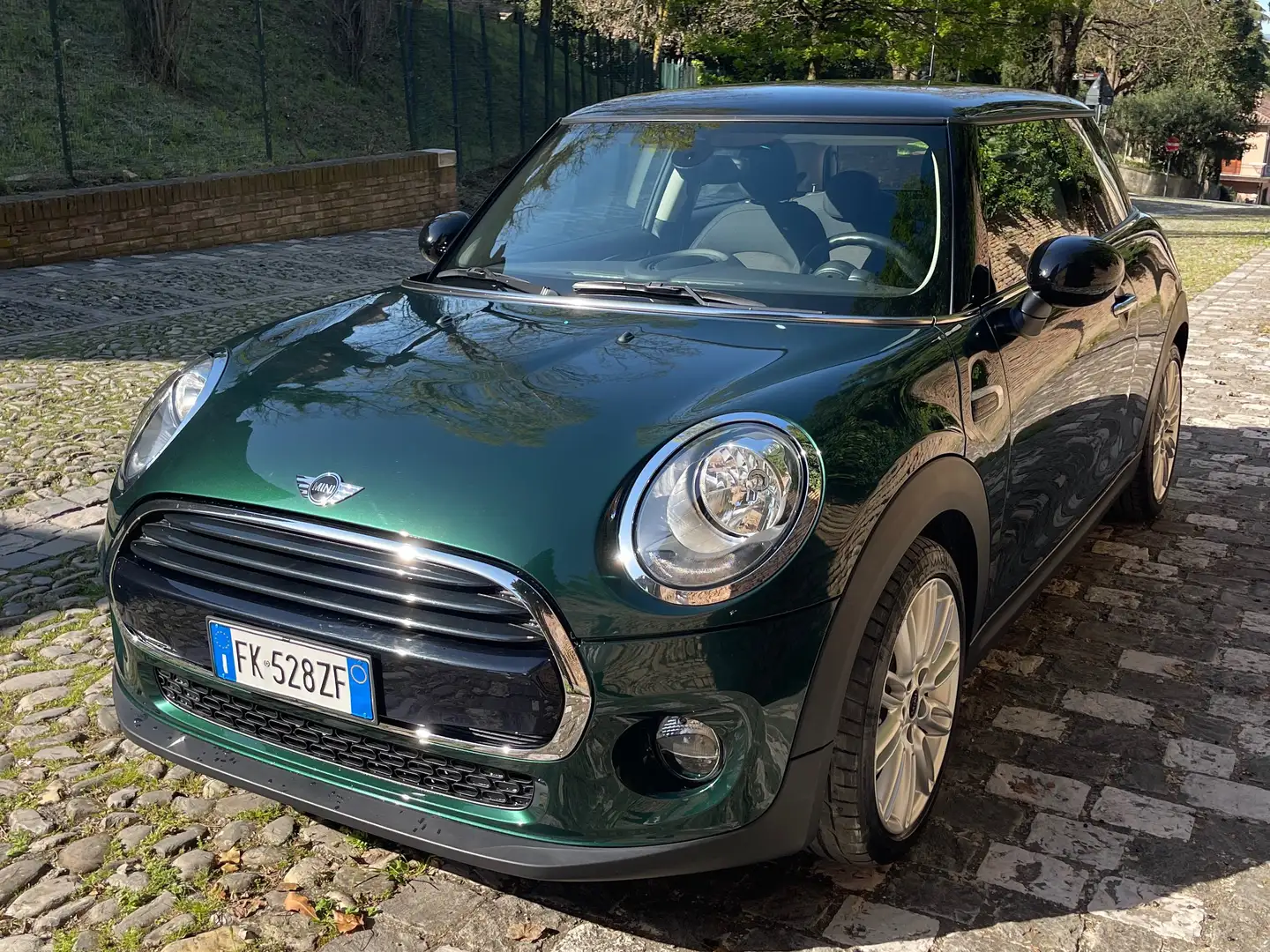 MINI Cooper Mini IV F55-F56 2014 1.5 Boost Seven 3p auto Verde - 2