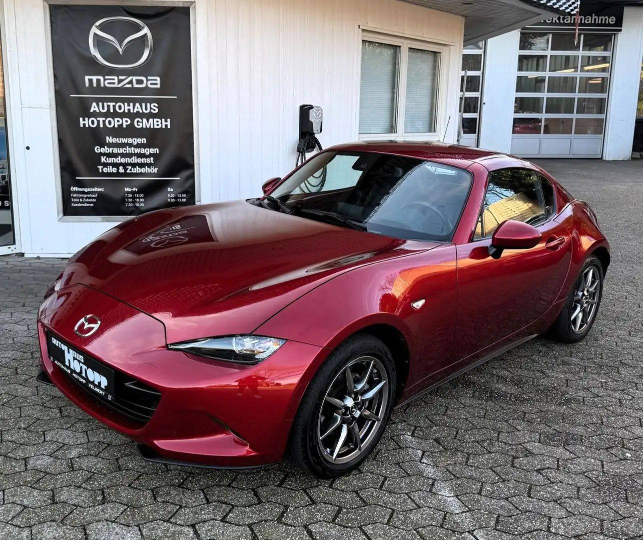 Mazda MX-5 RF 1.5 SKYACTIV-G 132 PS EXCLUSIVE-LINE Rot - 1