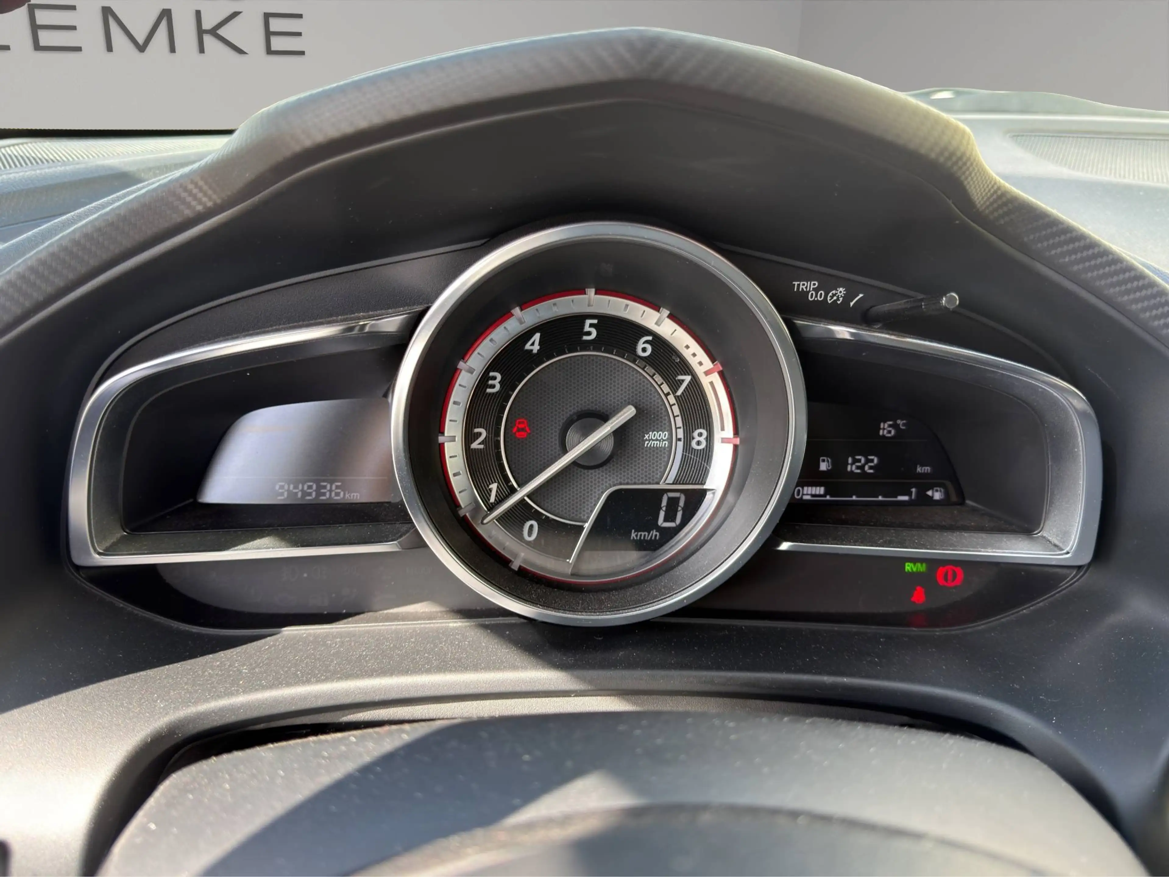 Mazda 3 LIMOUSINE 2.0 SPORTS-LINE - NAVIGATION - HEAD UP - SITZHEIZUNG - UVM — photo 11