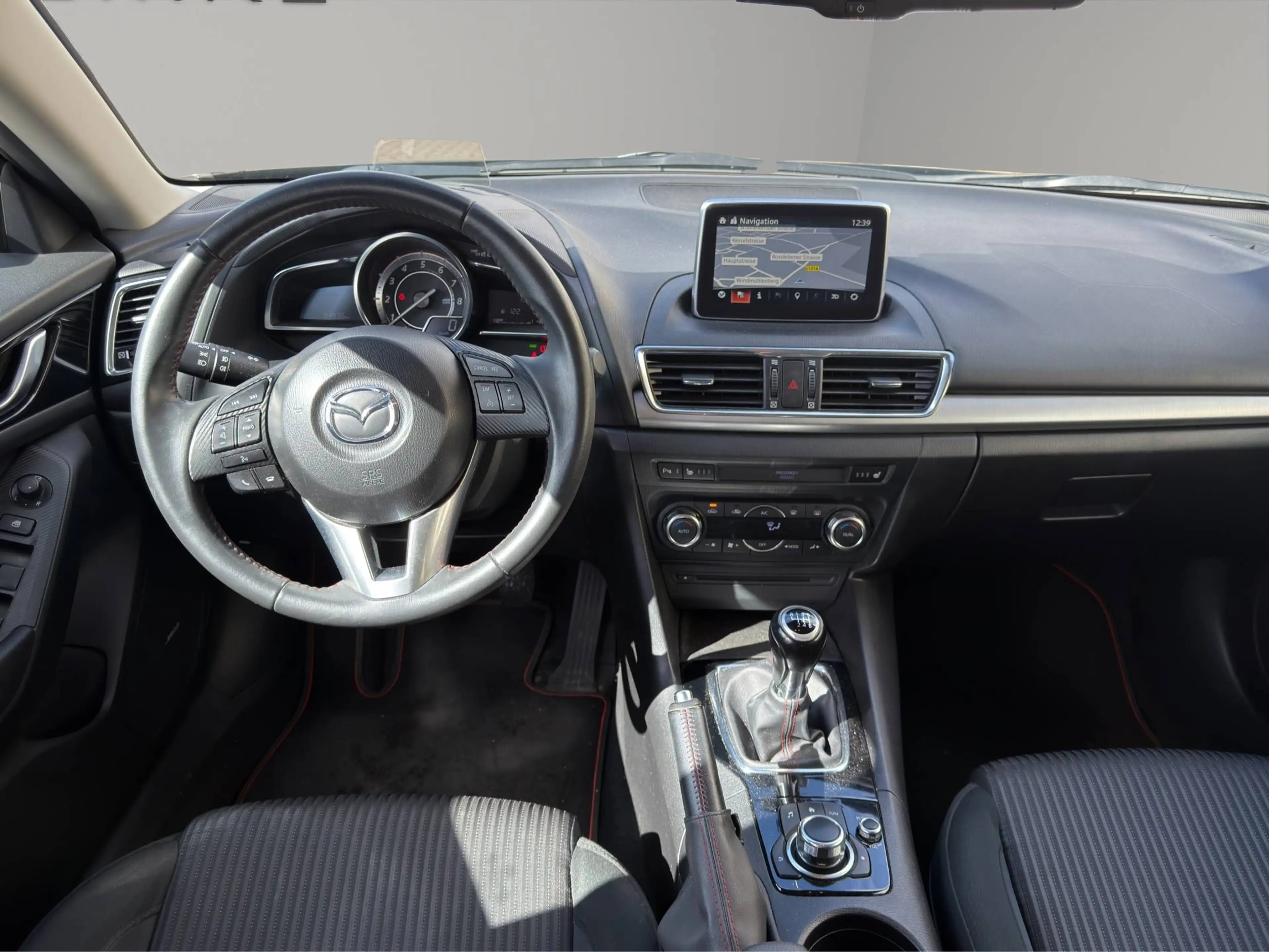 Mazda 3 LIMOUSINE 2.0 SPORTS-LINE - NAVIGATION - HEAD UP - SITZHEIZUNG - UVM — photo 14