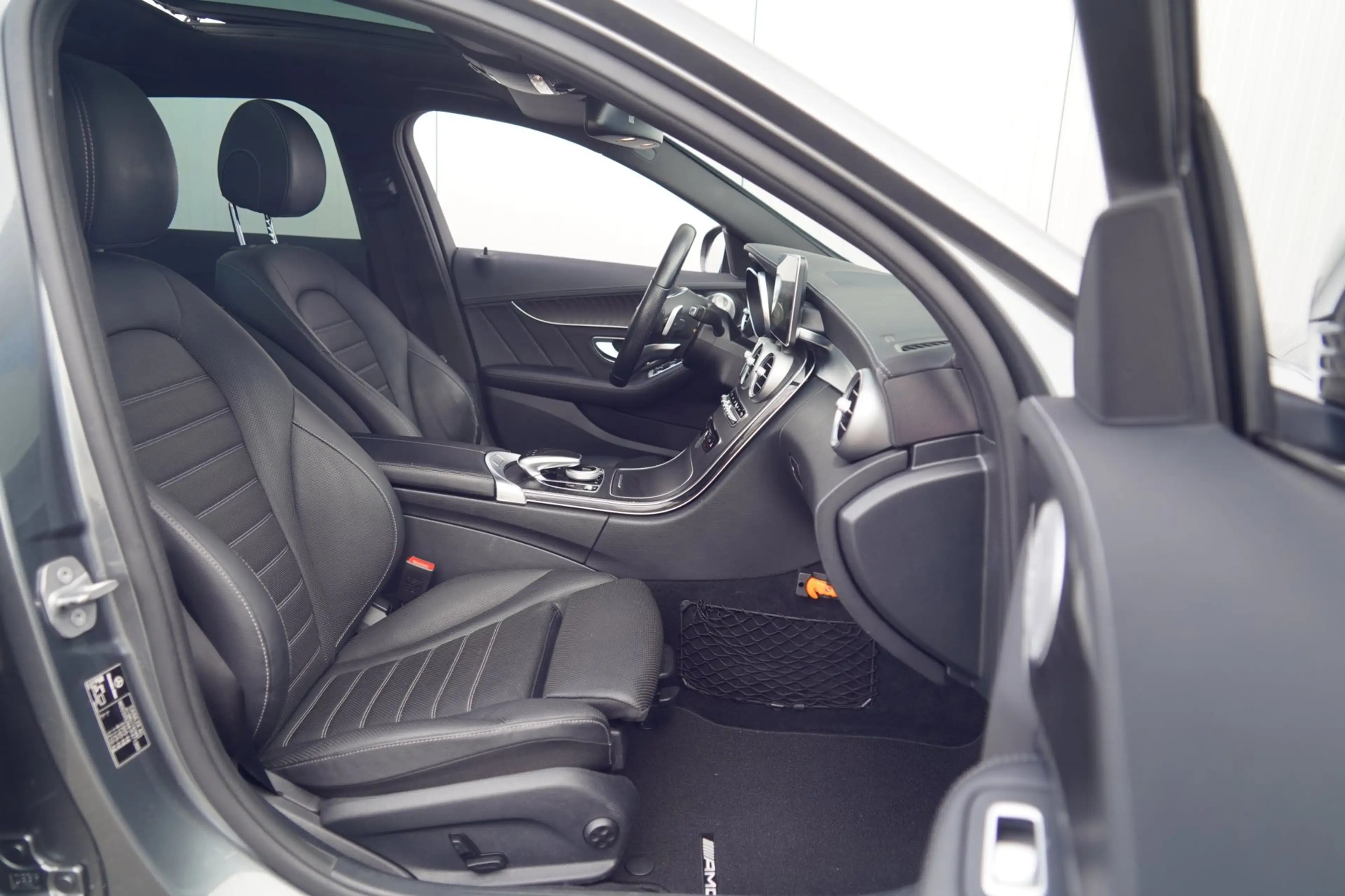 Mercedes-Benz C 400 Estate 4MATIC Premium Plus Pack AMG / Pano / Burme — photo 5