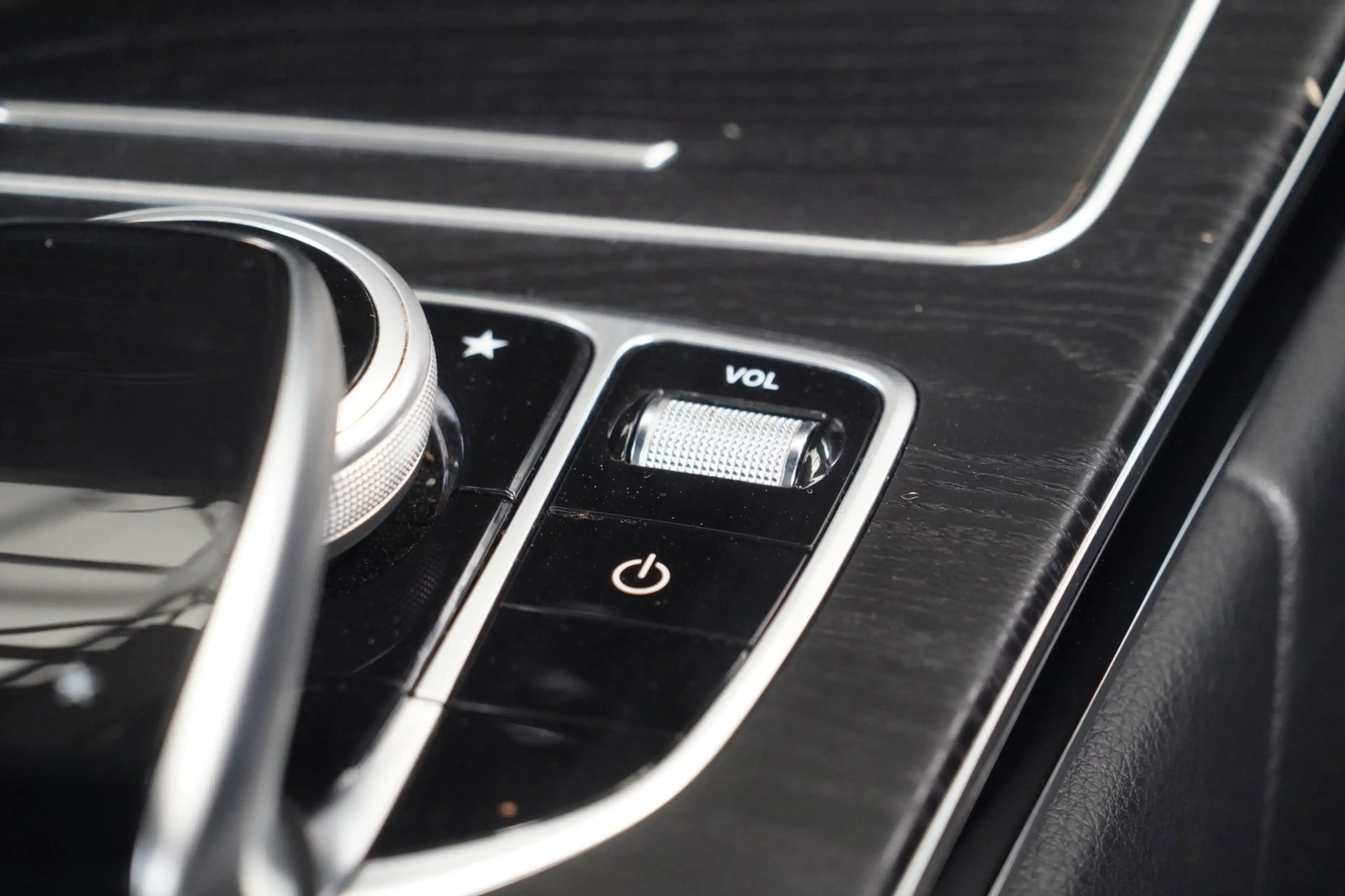 Mercedes-Benz C 400 Estate 4MATIC Premium Plus Pack AMG / Pano / Burme — photo 16