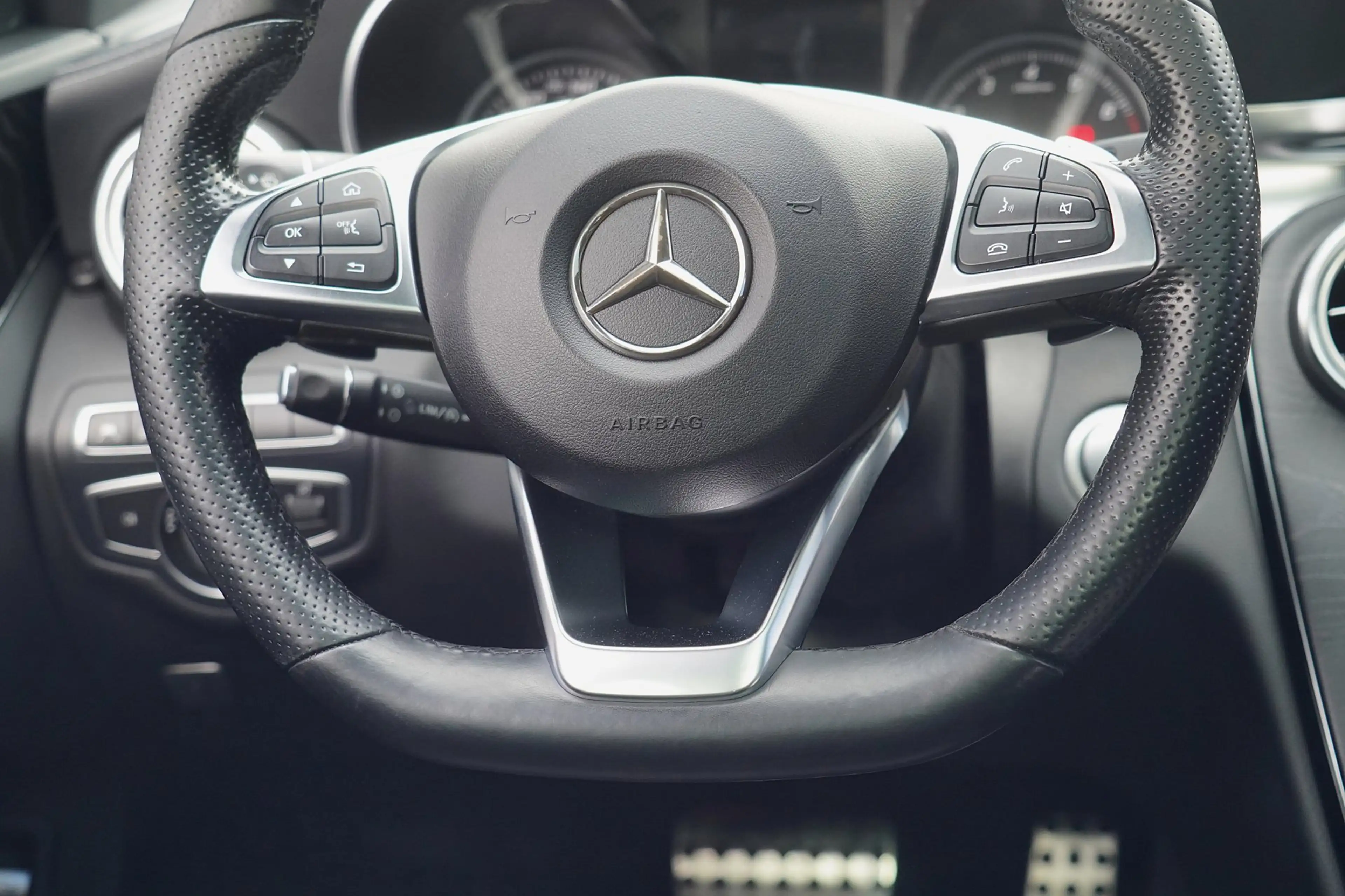 Mercedes-Benz C 400 Estate 4MATIC Premium Plus Pack AMG / Pano / Burme — photo 11