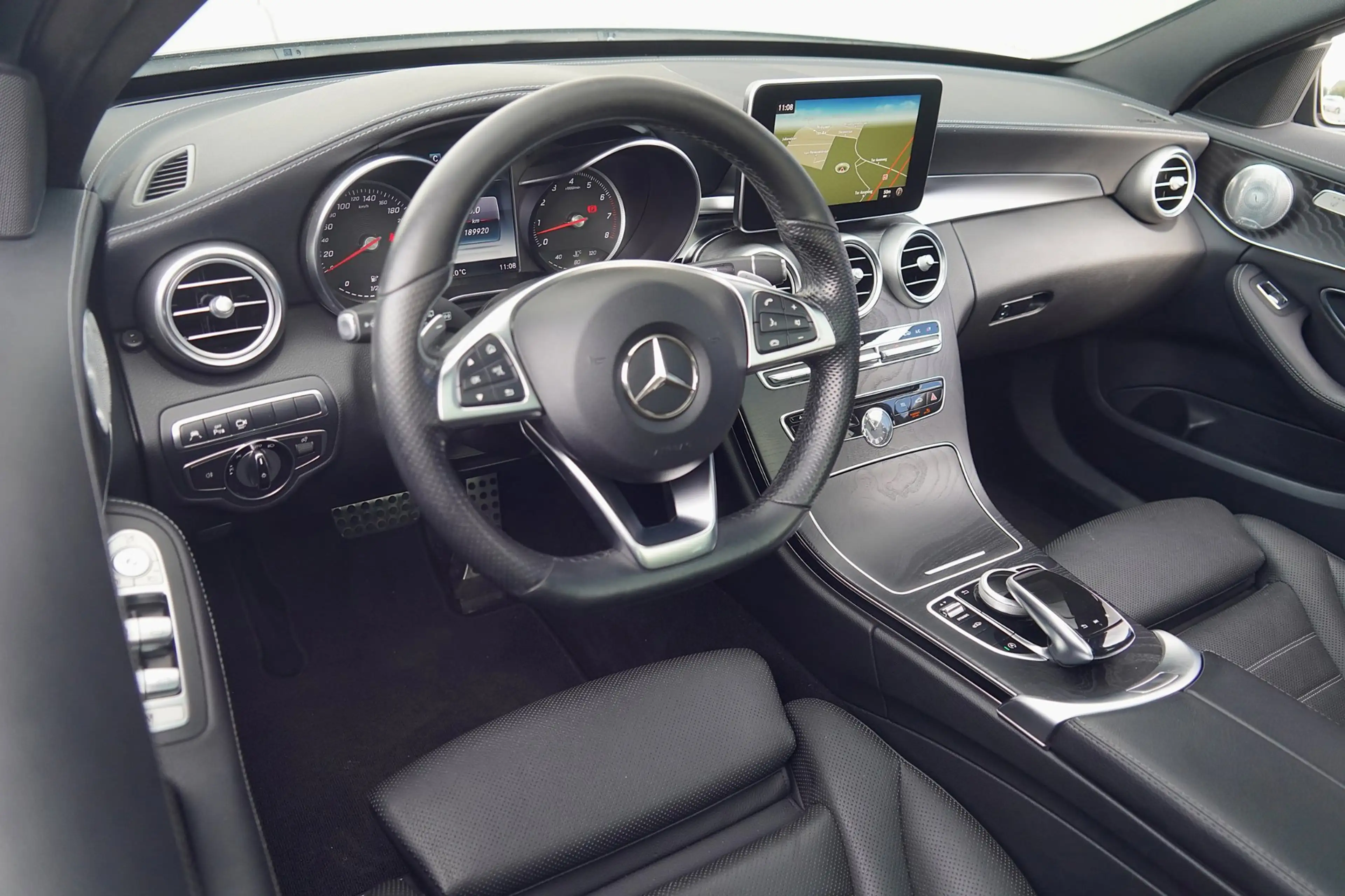 Mercedes-Benz C 400 Estate 4MATIC Premium Plus Pack AMG / Pano / Burme — photo 10