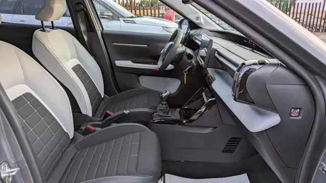 Citroen C3 view 15