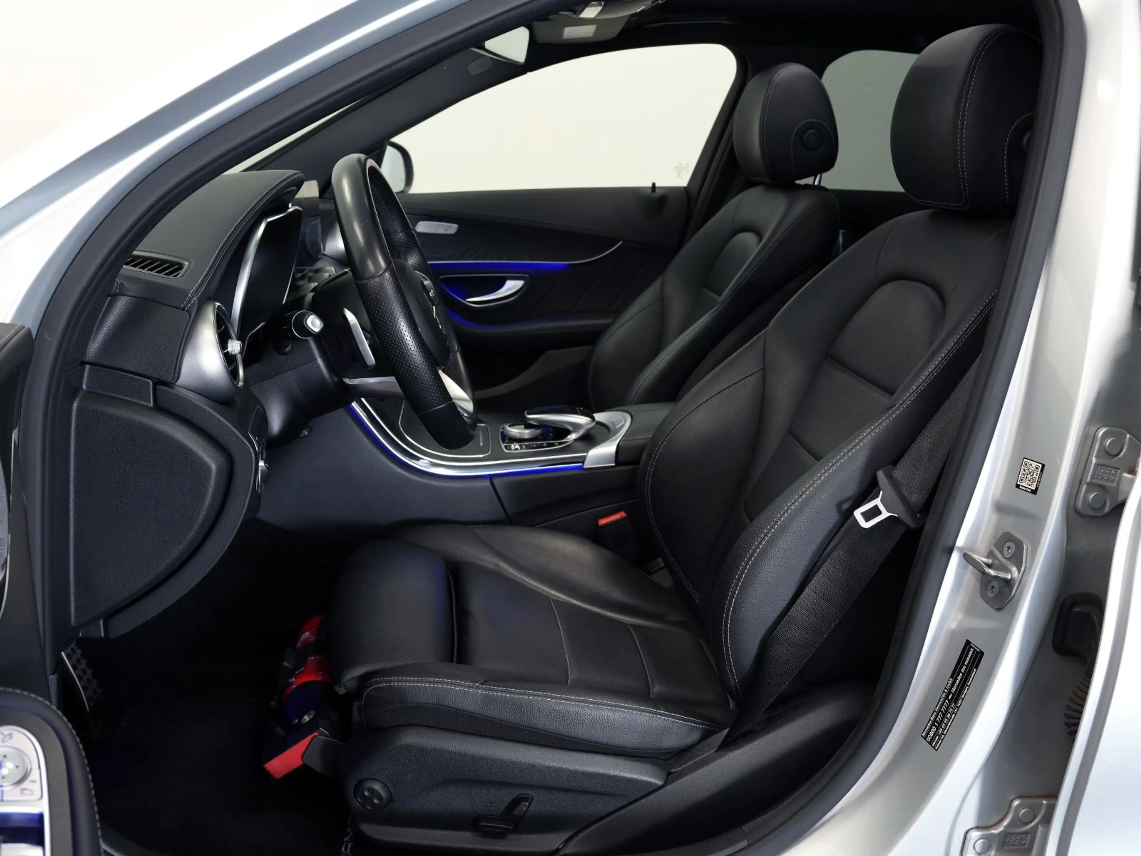 Mercedes-Benz C 300 AMG-LINE VIRTUAL/PANO/BURMESTER/360°/ACC — photo 12