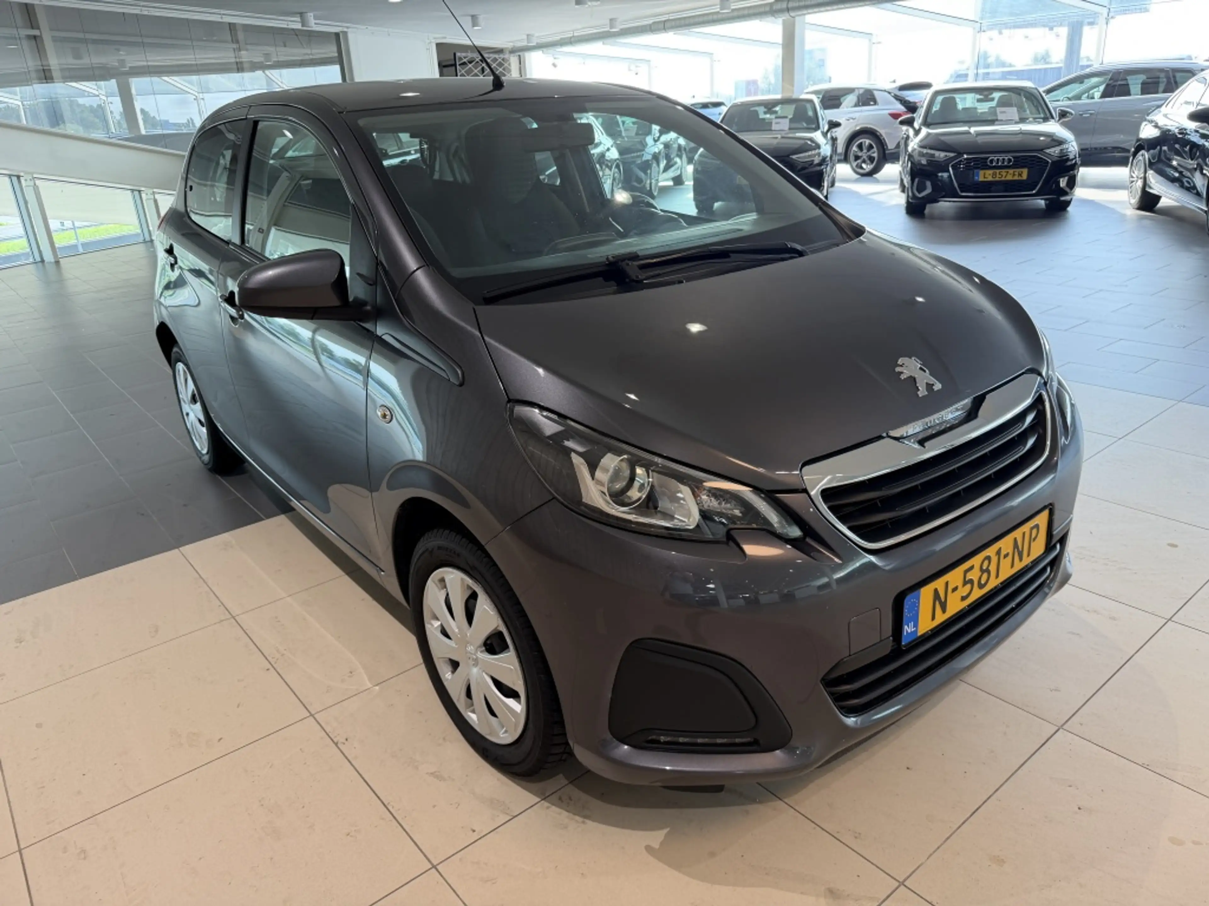 Peugeot 108 1.0 e-VTi Active — photo 2