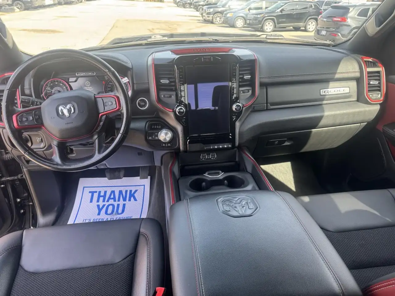 RAM 1500 снимка RAM 1500