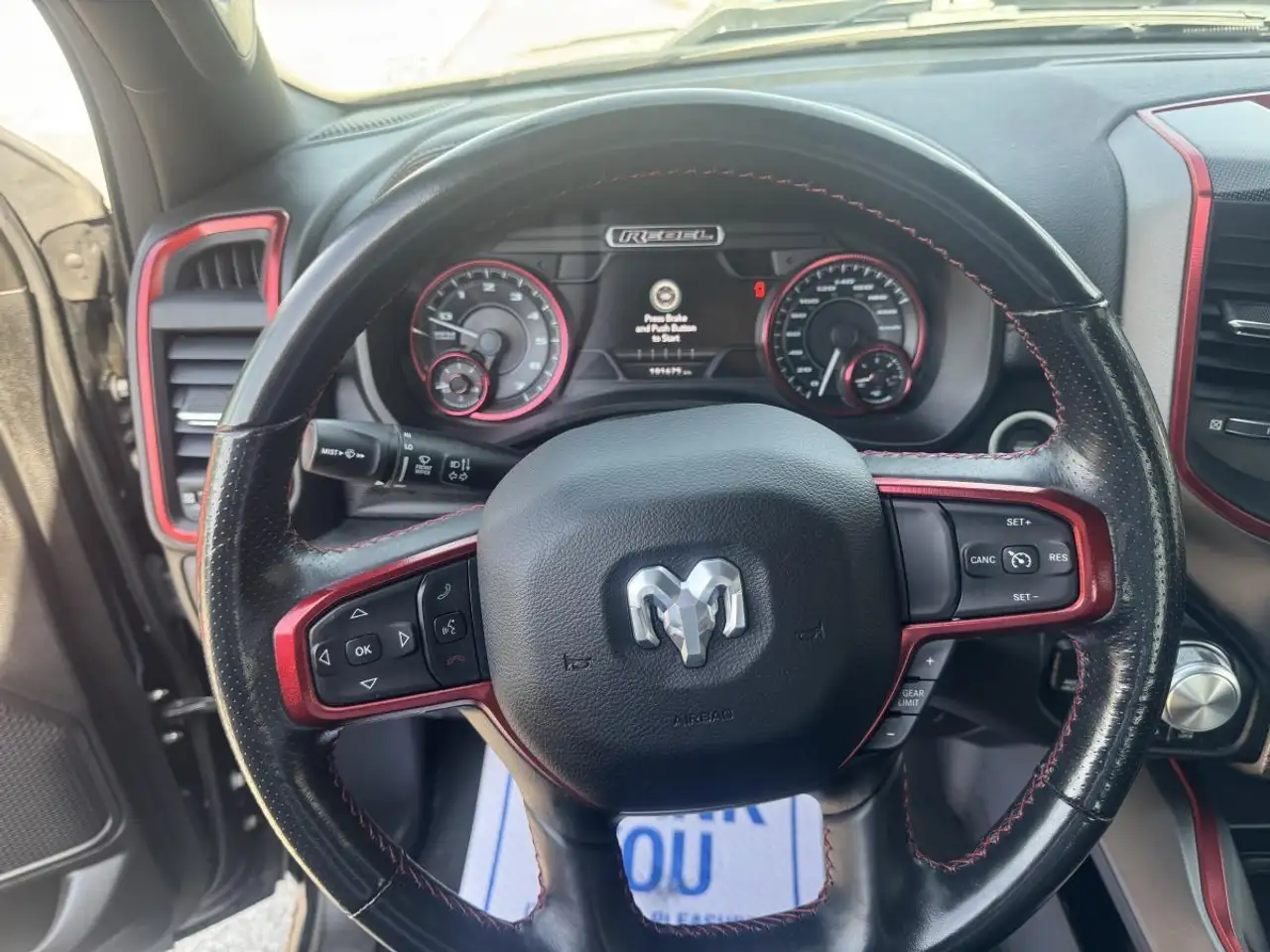 RAM 1500 снимка RAM 1500