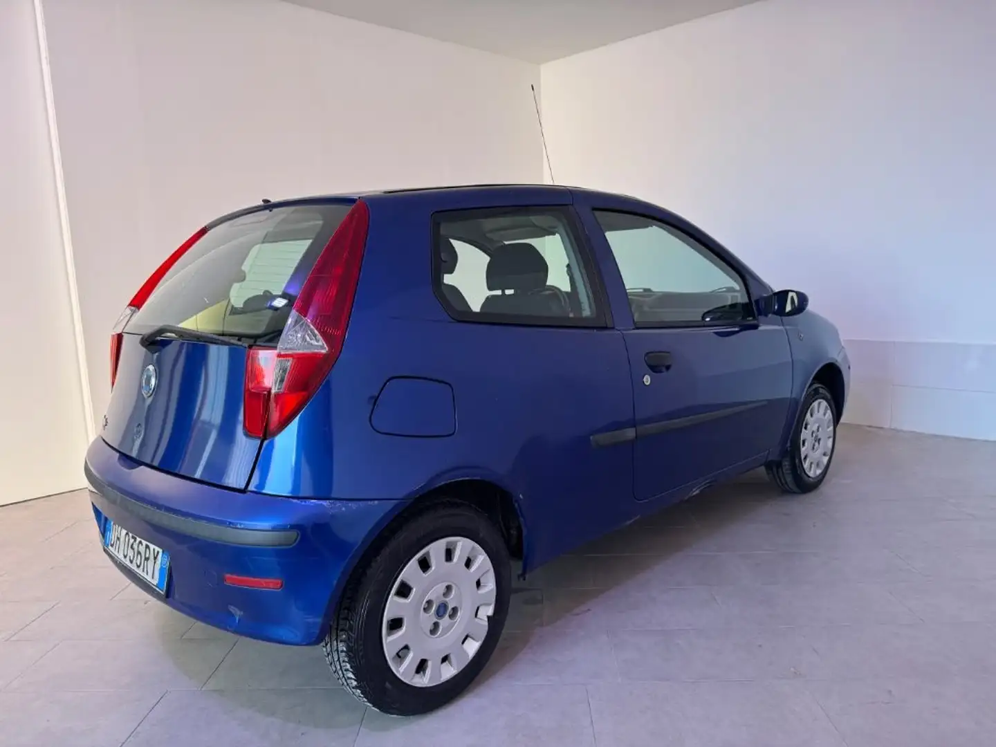 Fiat Punto Classic 1.2 3 porte Dynamic Blu/Azzurro - 2