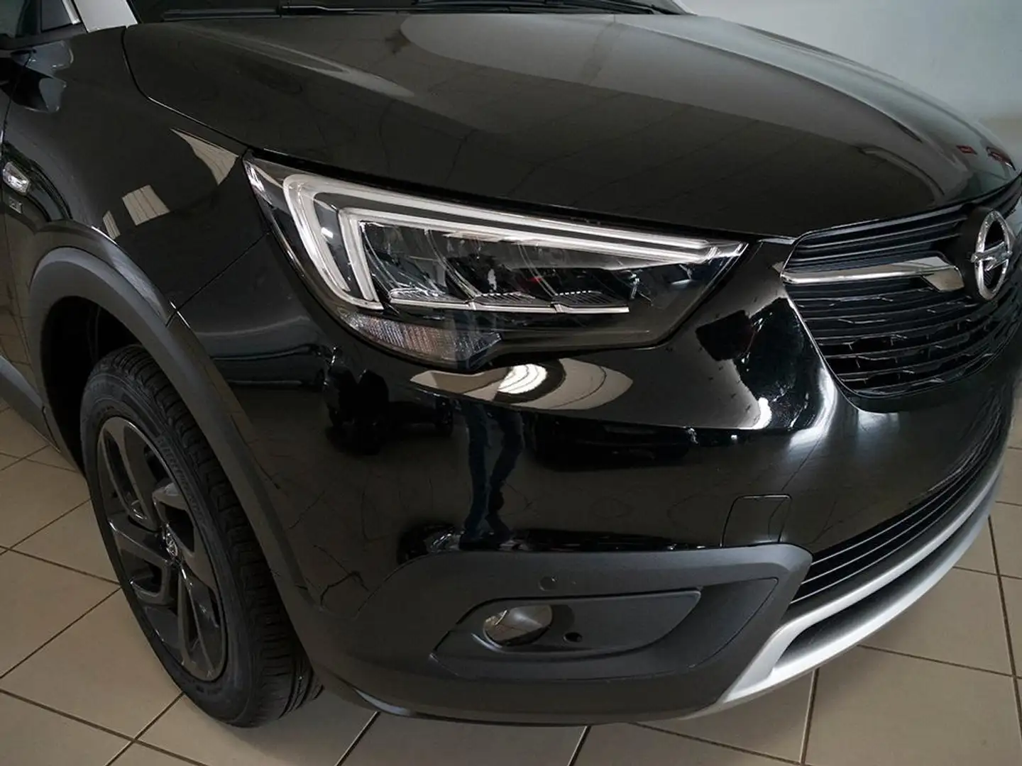 Opel Crossland X 1.2T S&S Design Line - 120 Aniversario 110 Negro - 2