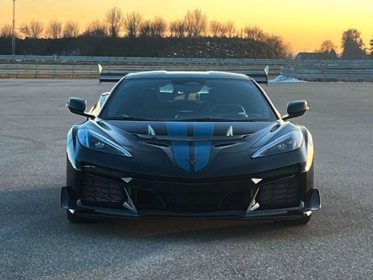 Corvette ZR1 Coupe 3LT  ZULASSUNGSFERTIG 2026 Schwarz - 2