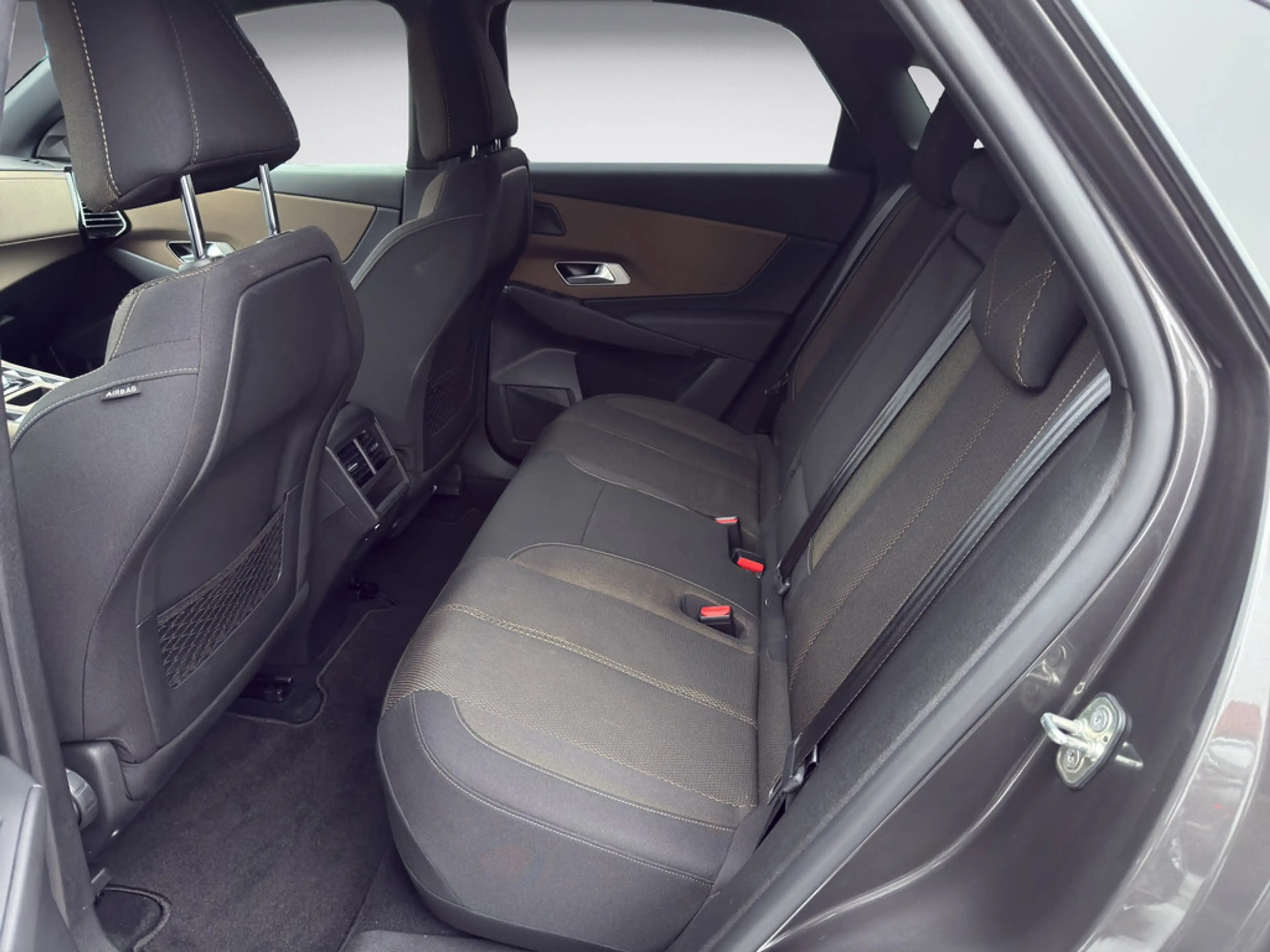 DS Automobiles DS 7 1.6 E-Tense 225 Bastille + — photo 11