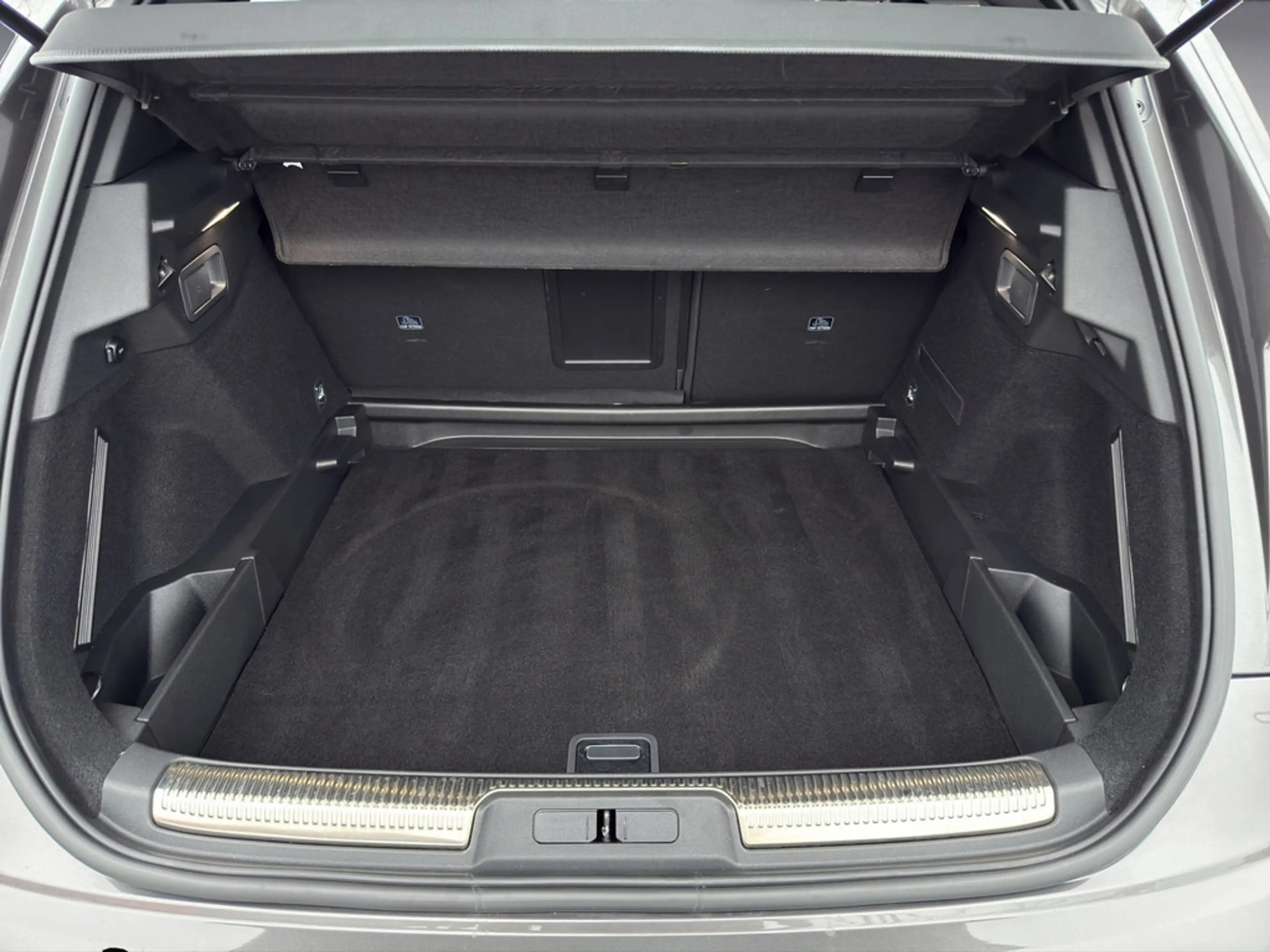 DS Automobiles DS 7 1.6 E-Tense 225 Bastille + — photo 15