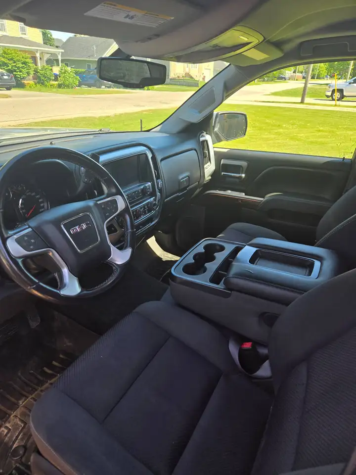 GMC Sierra 1500 photo GMC Sierra 1500