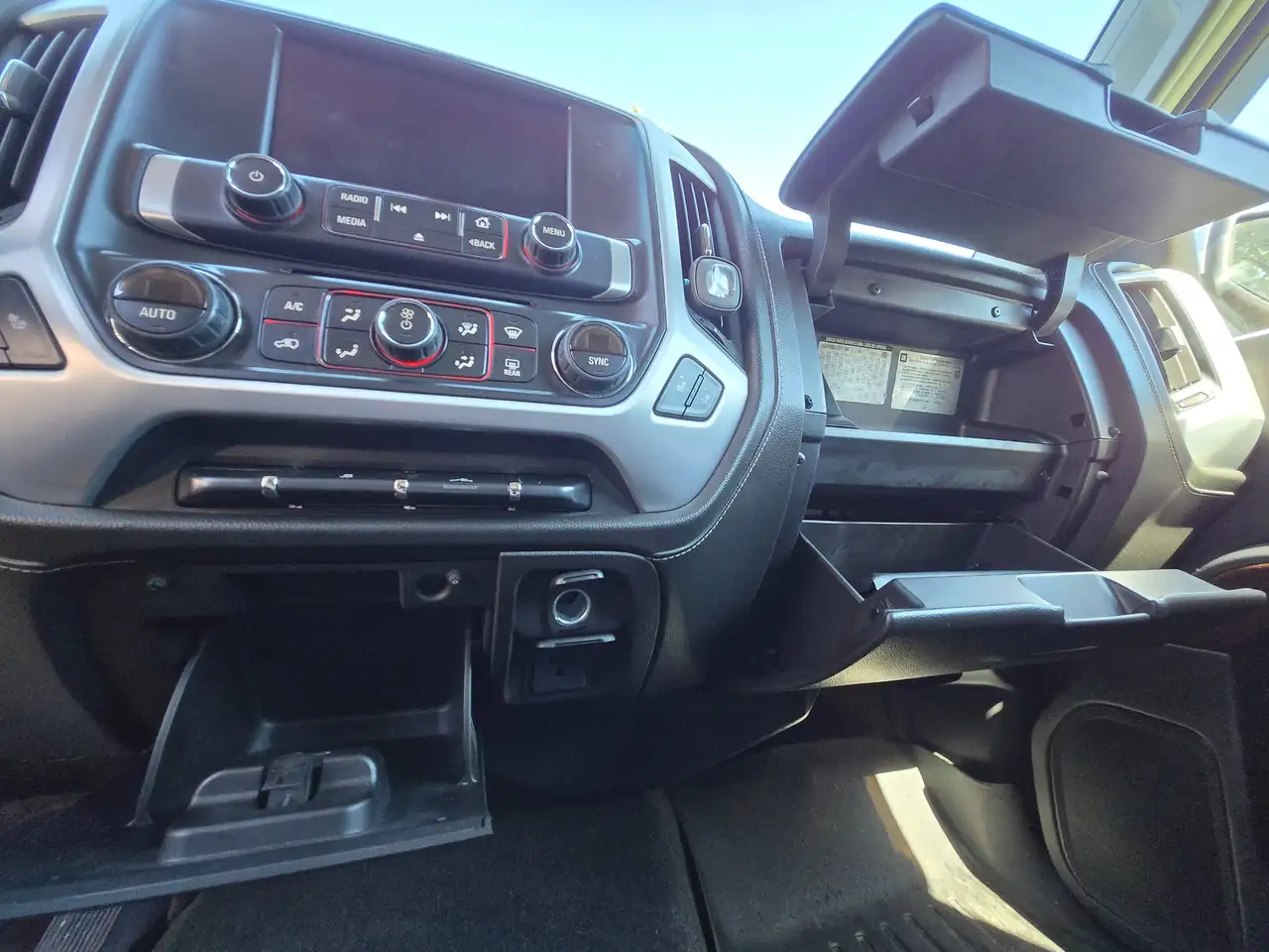 GMC Sierra 1500 photo GMC Sierra 1500