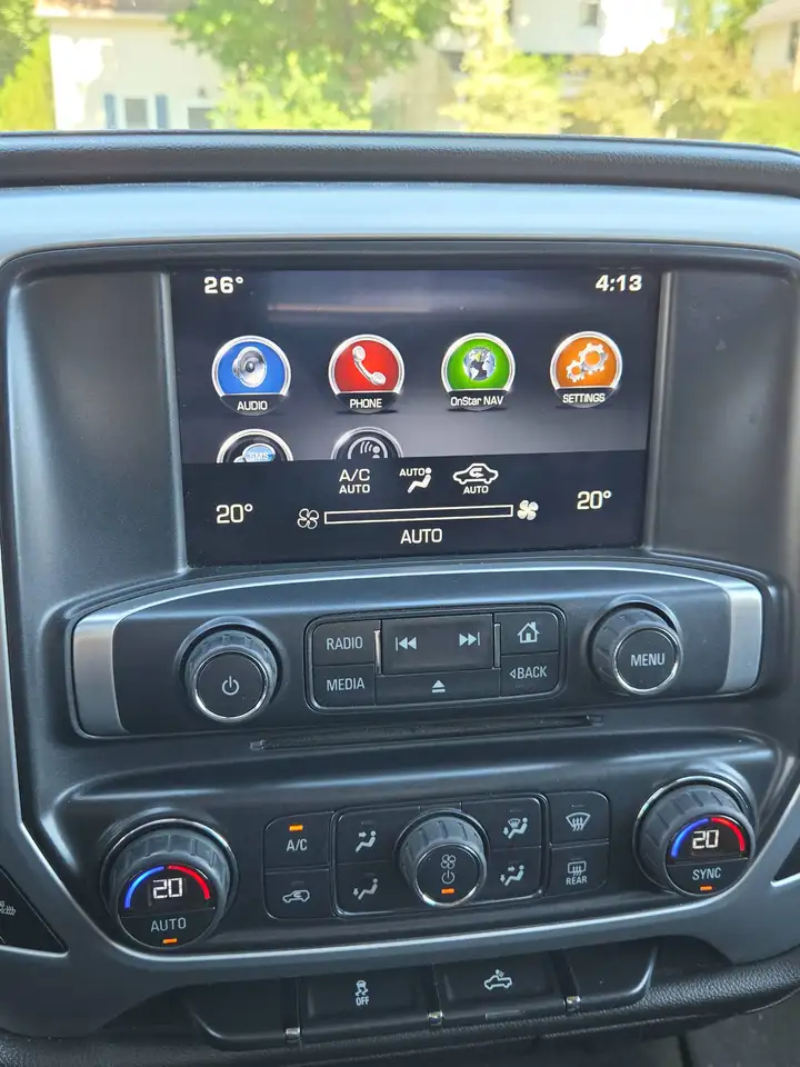 GMC Sierra 1500 photo GMC Sierra 1500