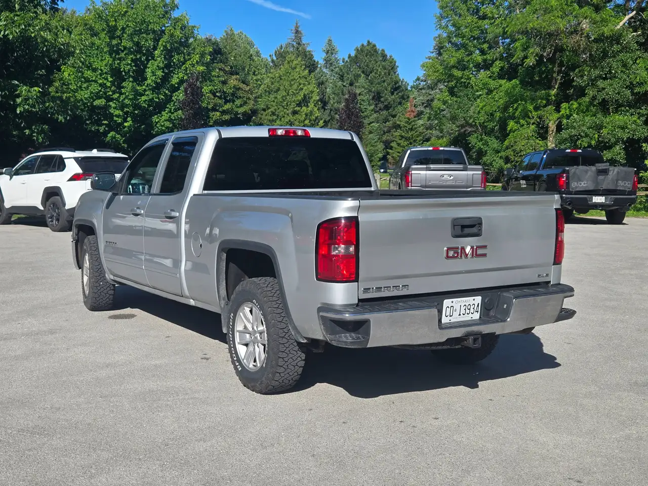 GMC Sierra 1500 photo GMC Sierra 1500