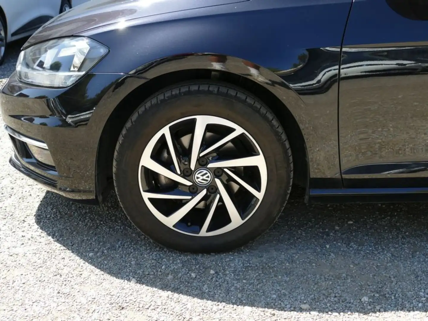Volkswagen Golf VII 1.6 TDI 115 Ch IQ DRIVE BVM5 CARPLAY Noir - 2