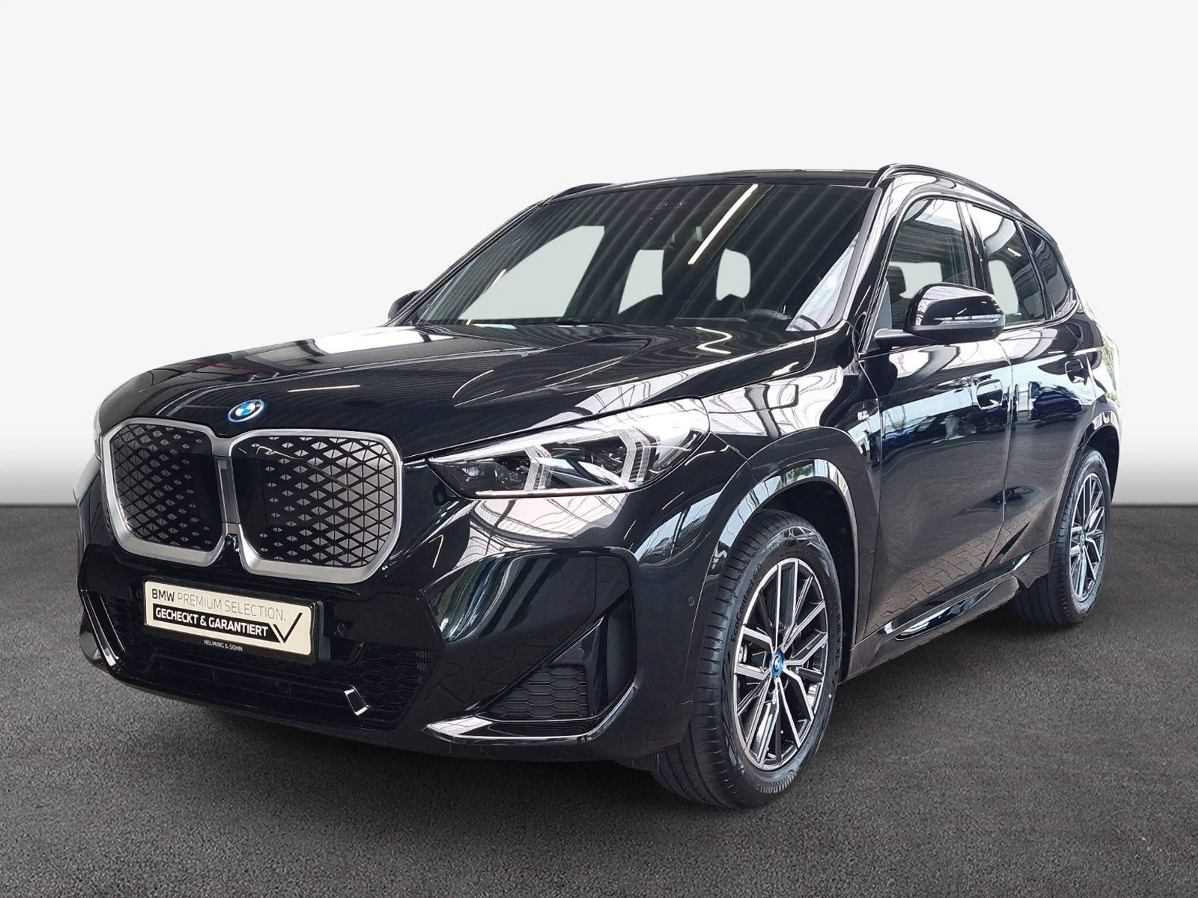 BMW iX1 eDrive20 M-Sport AHK Head-Up Massage HK HiFi DAB u
