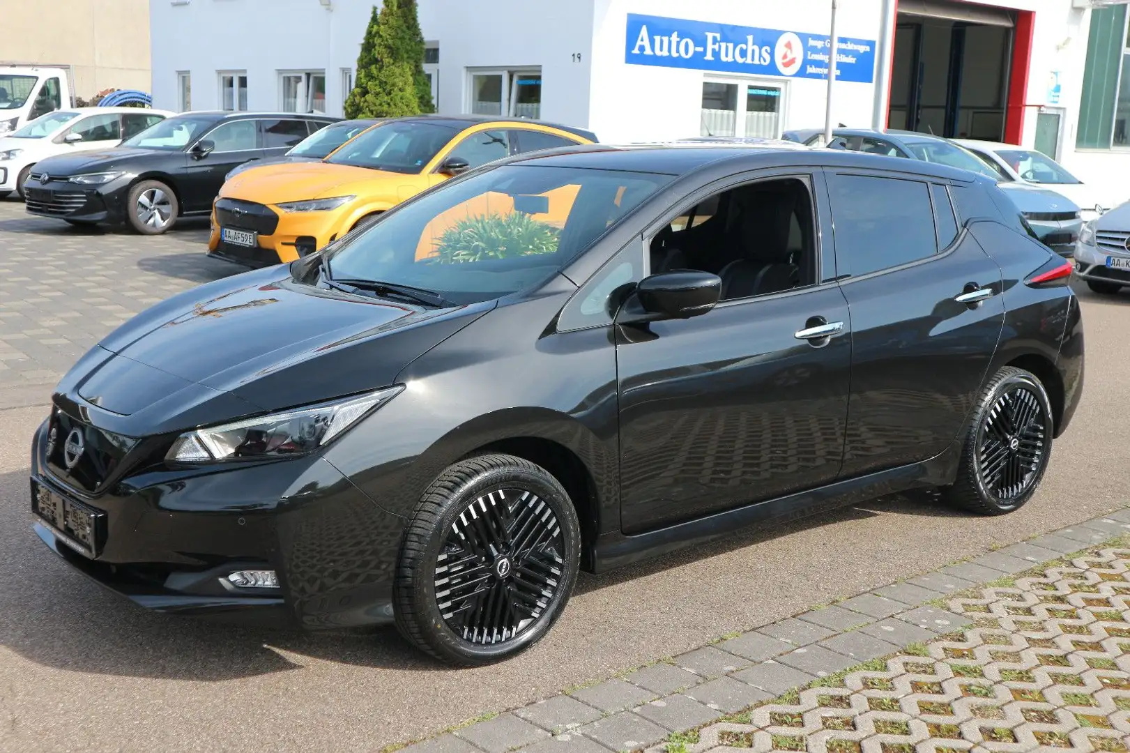 Nissan Leaf e+ Tekna 62kWh Leder 360°Kamera ALU Schwarz - 1