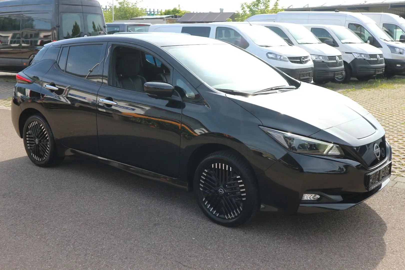 Nissan Leaf e+ Tekna 62kWh Leder 360°Kamera ALU Schwarz - 2