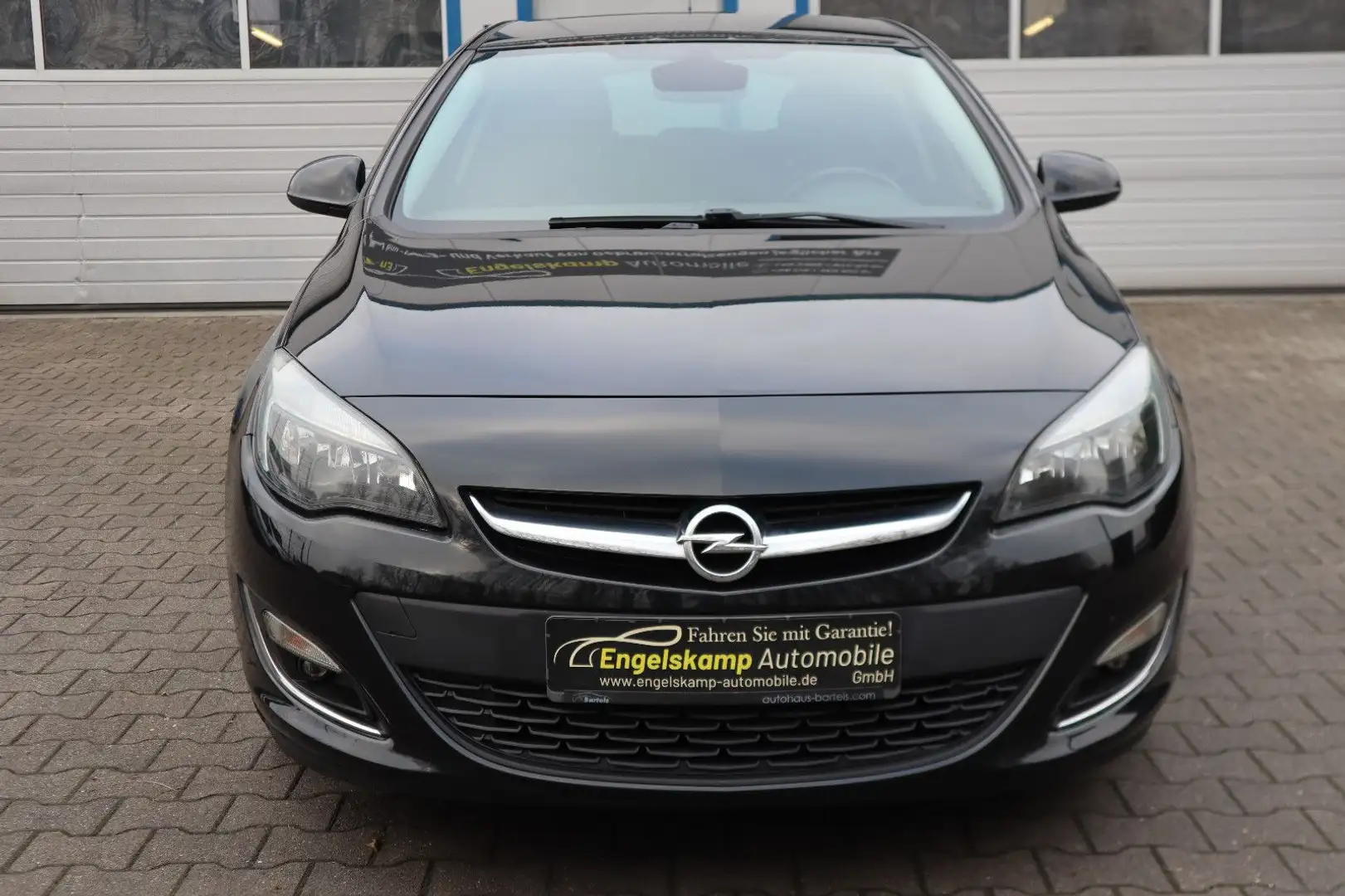 Opel Astra J 1.4 Lim. 5-trg. Active/ALLW./SHZ/MFL/PDC Schwarz - 2