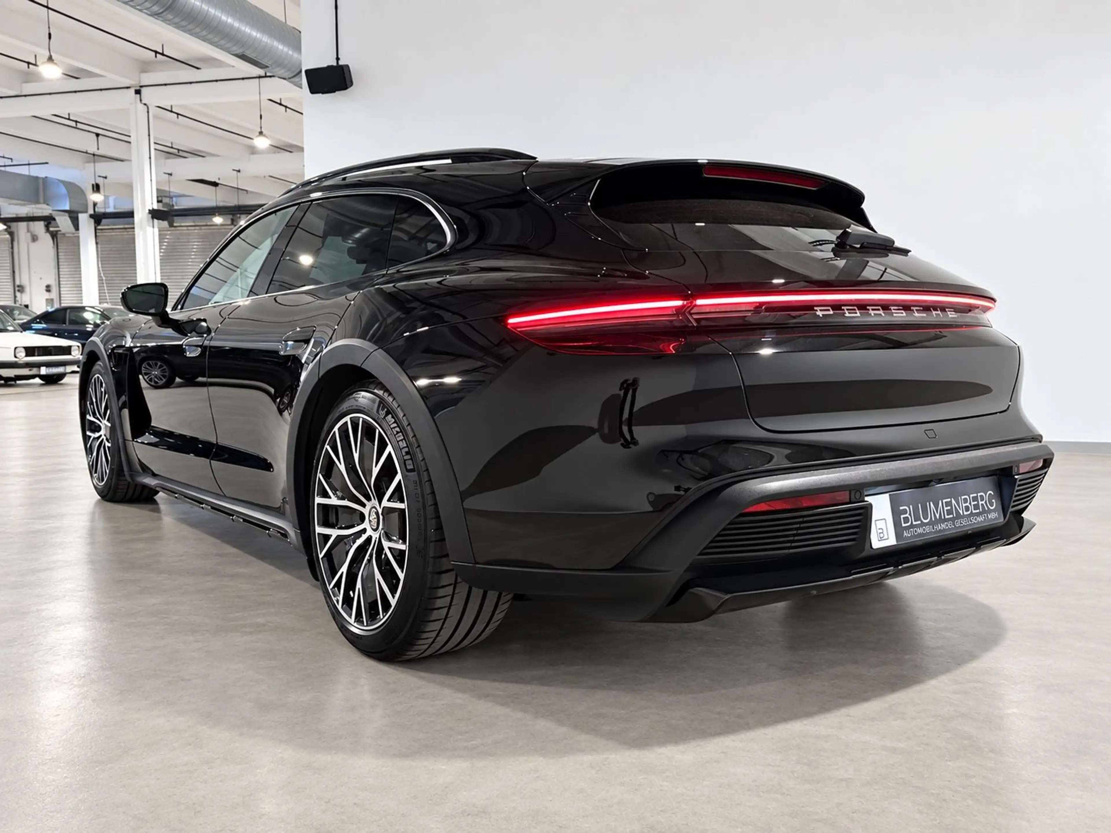 Porsche Taycan Cross Turismo 4 *Approved,Pano,BOSE,ACC* — photo 4
