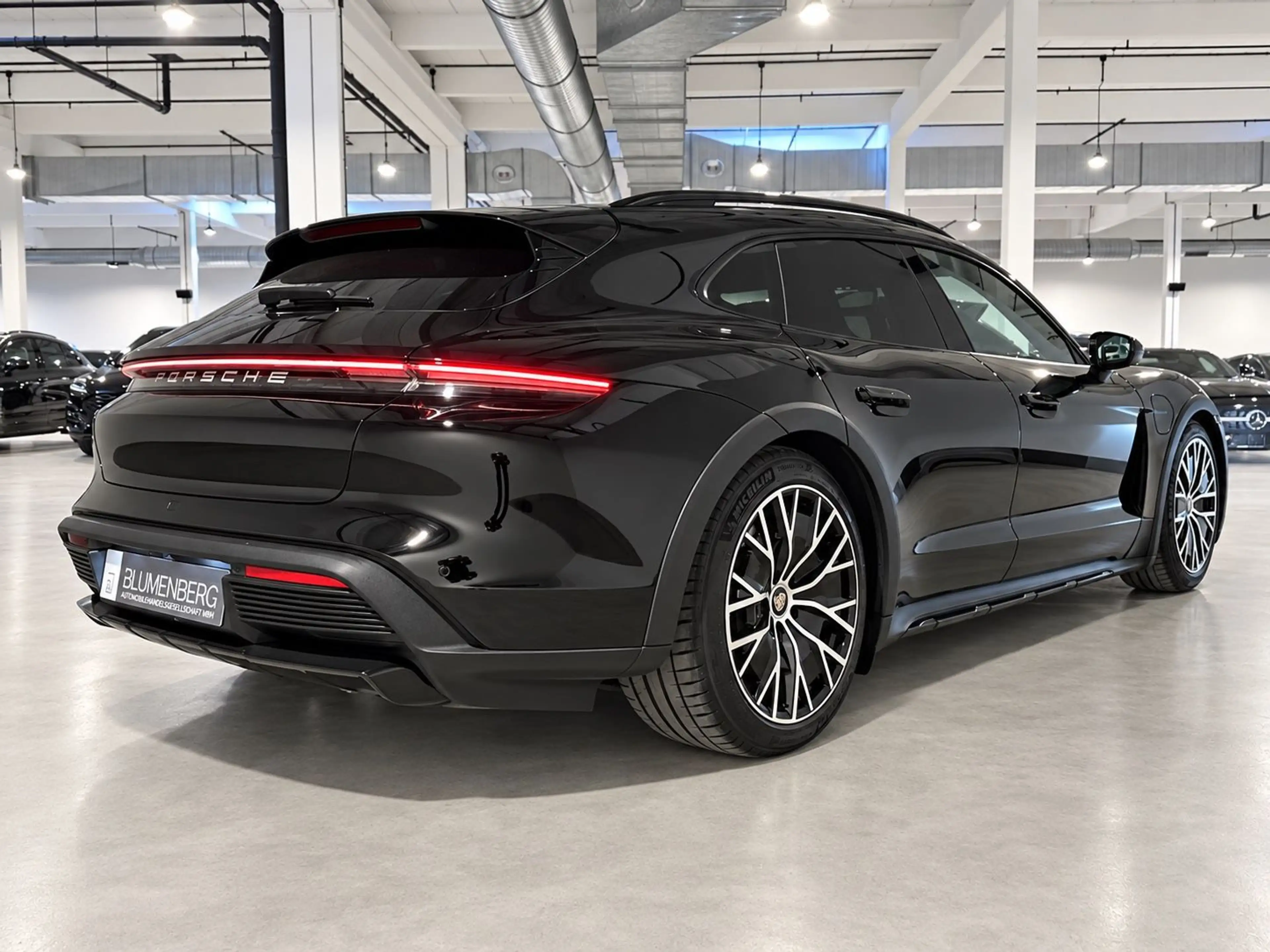 Porsche Taycan Cross Turismo 4 *Approved,Pano,BOSE,ACC* — photo 3