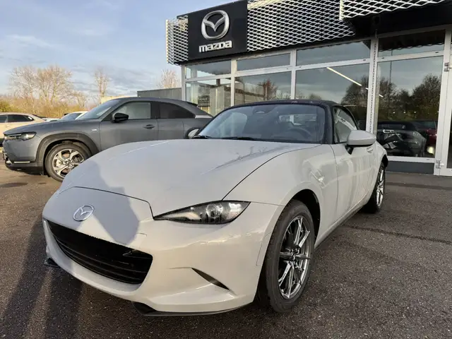 Mazda 2 024 MX-5 1.5L SKYACTIV-G 132 Exclusive-line