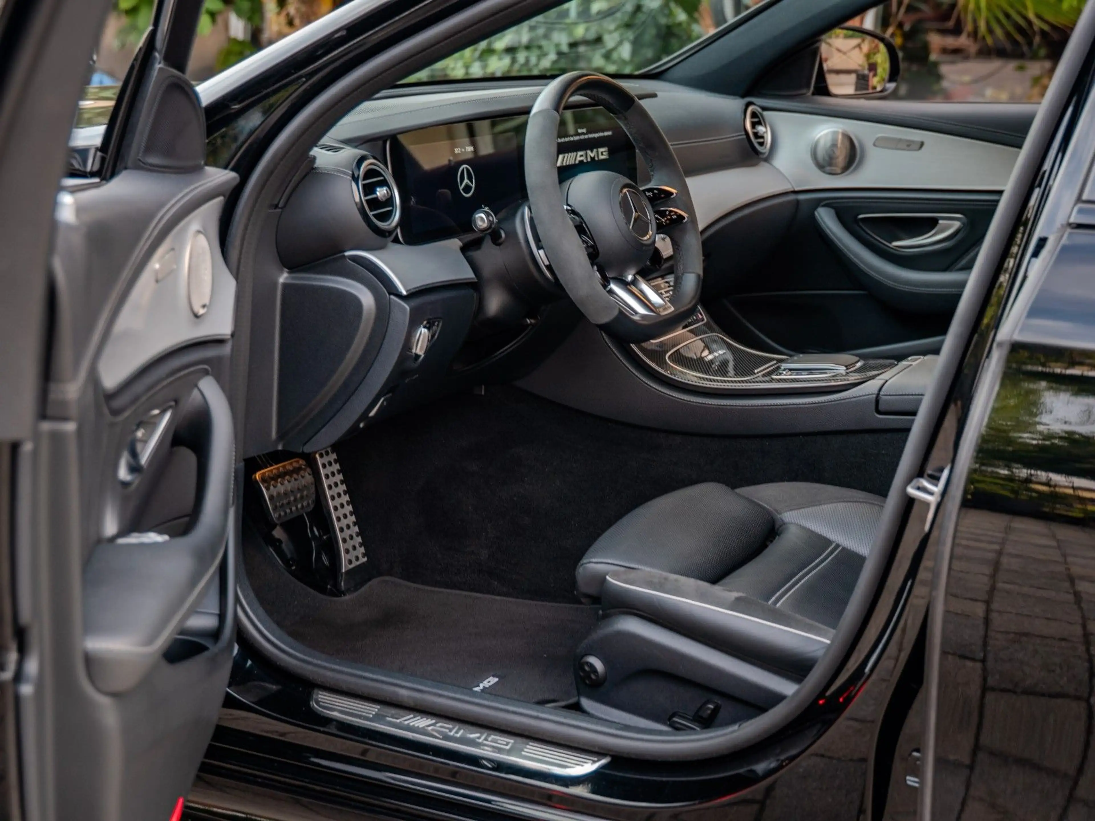 Mercedes-Benz E 63 AMG E 63 S T AMG 4Matic/1.Hd/Burmester/Carbon/360° — photo 14