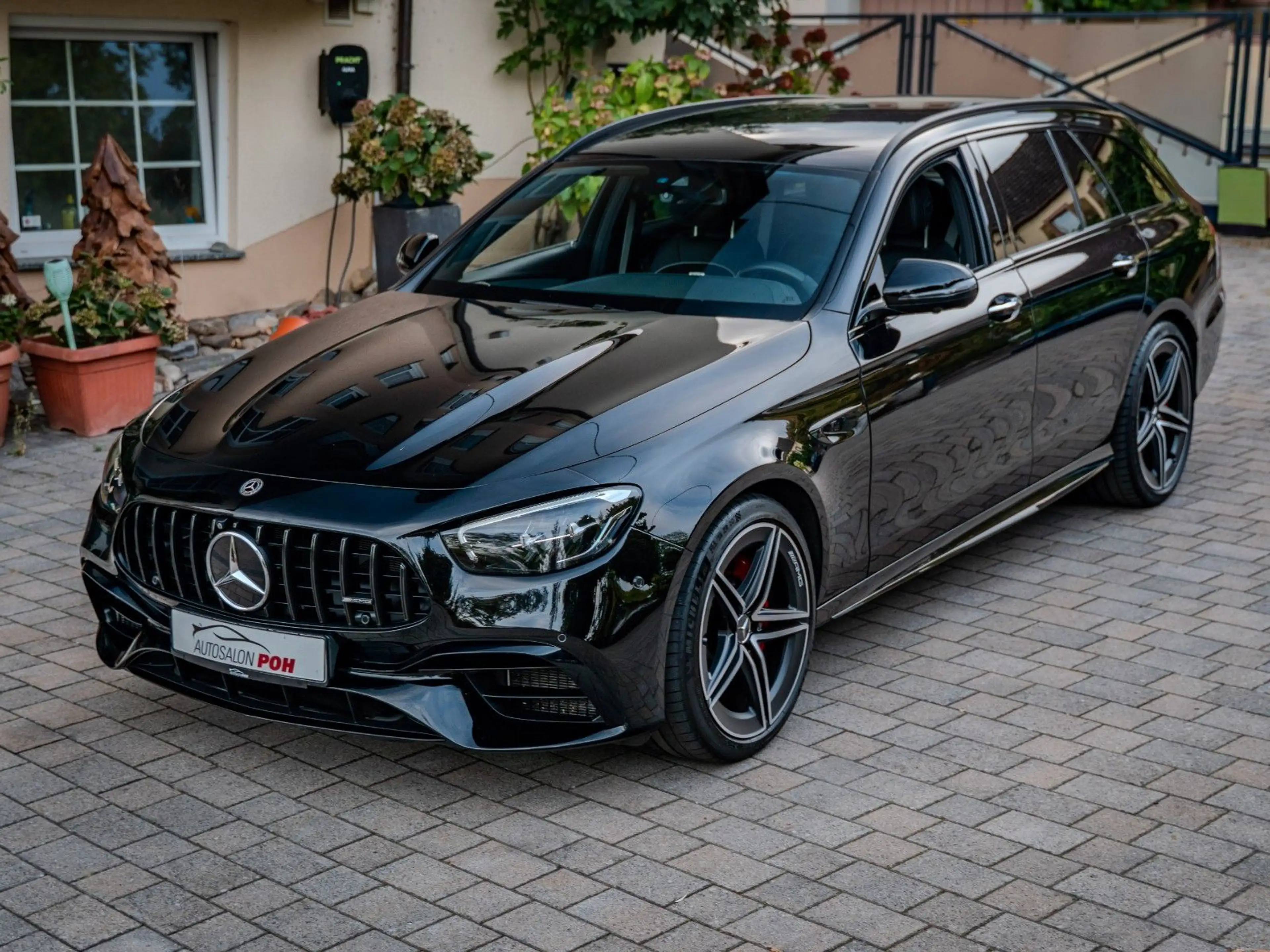 Mercedes-Benz E 63 AMG E 63 S T AMG 4Matic/1.Hd/Burmester/Carbon/360° — photo 2