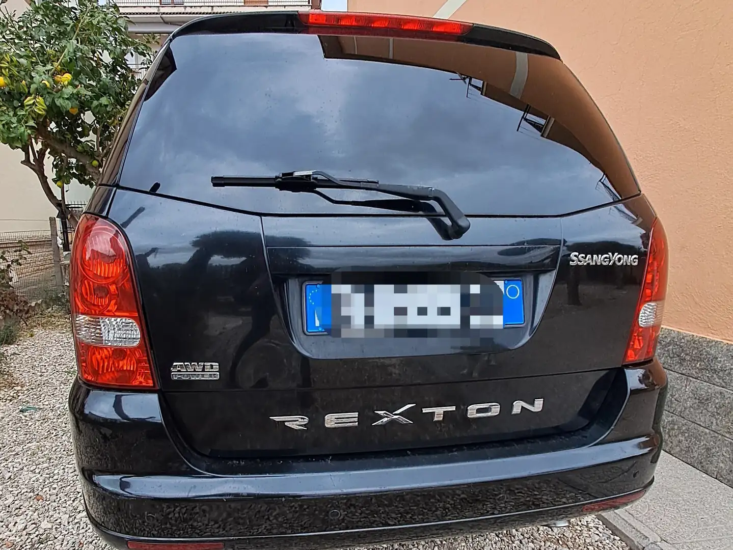 SsangYong Rexton Rexton II 2.7 xdi Deluxe Tod Чорний - 2