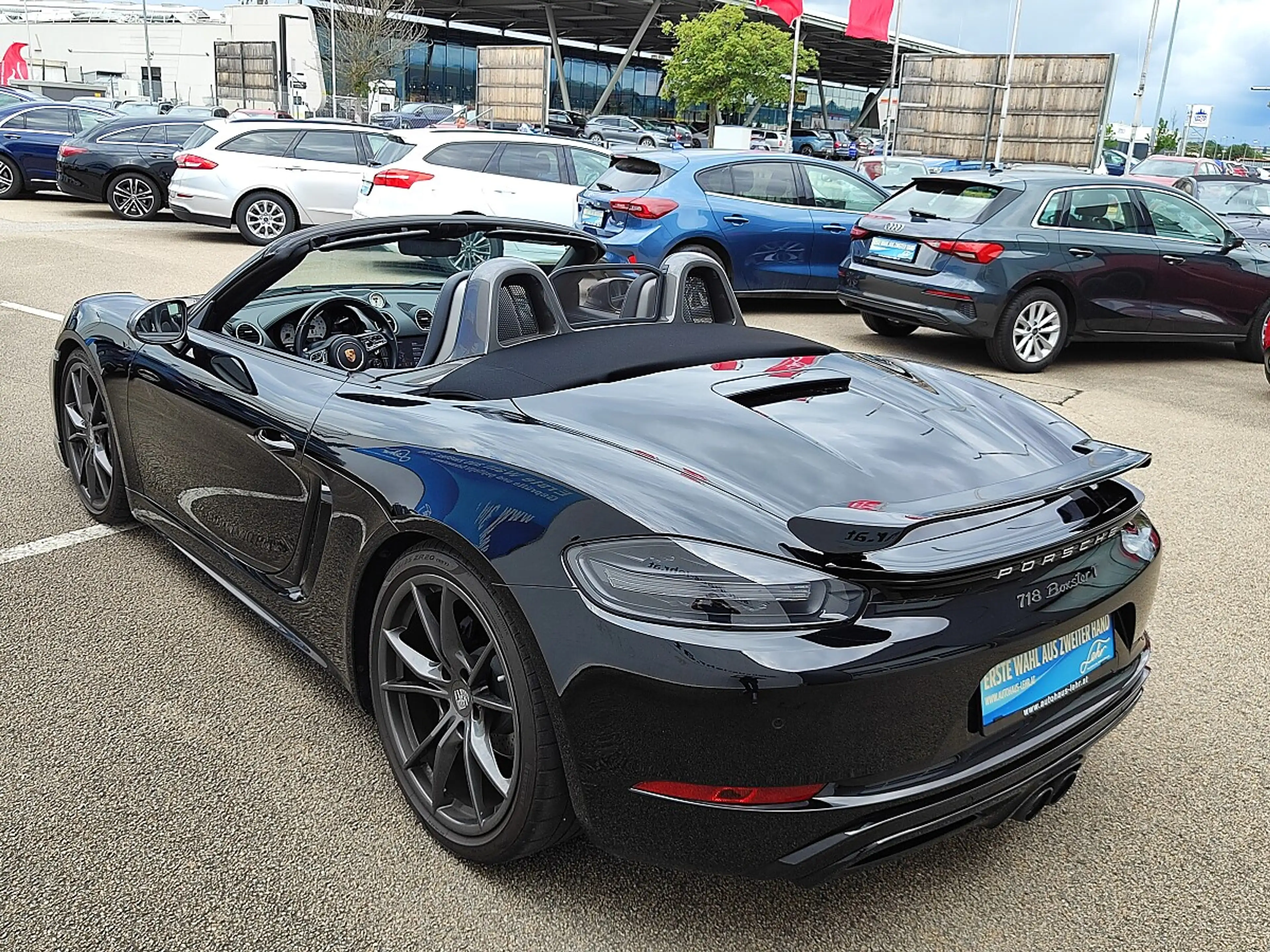 Porsche Boxster 718 Boxster T PDK — photo 6