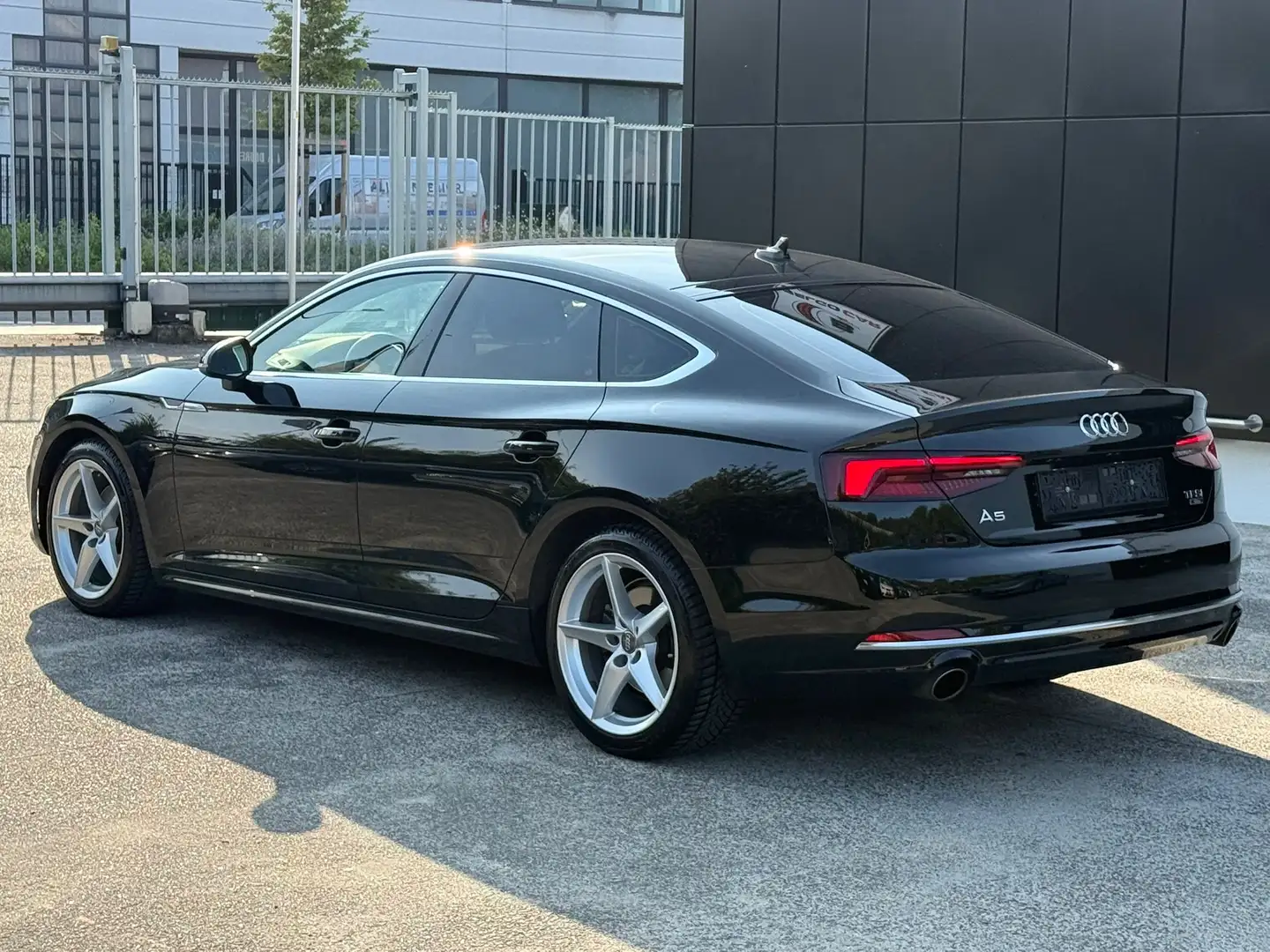 Audi A5 2.0 HYBRIDE - AUTOMATIQUE - CONTRÔLE TECHN OK Noir - 2
