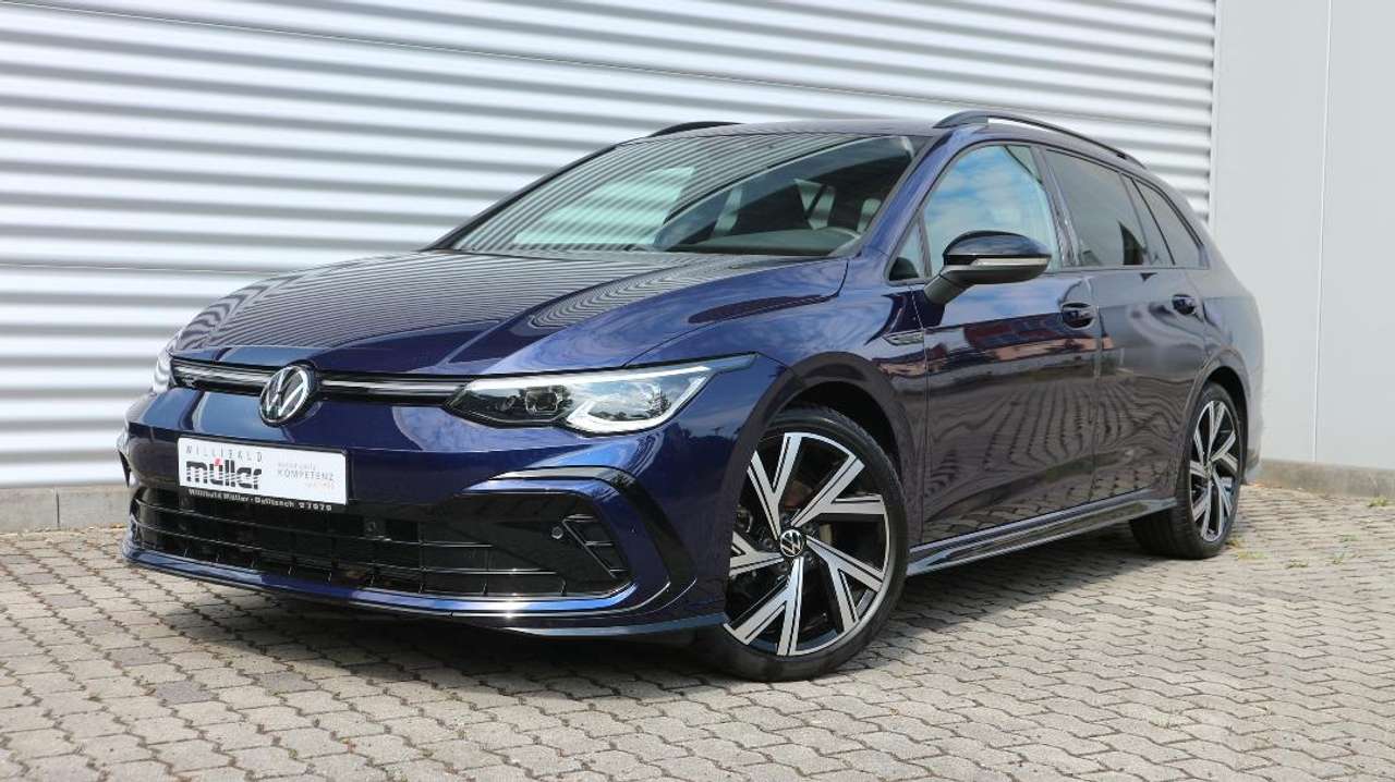 Volkswagen Golf Variant 2022 — R-Line BlackStyle/NAVI/LED+/18" . . .