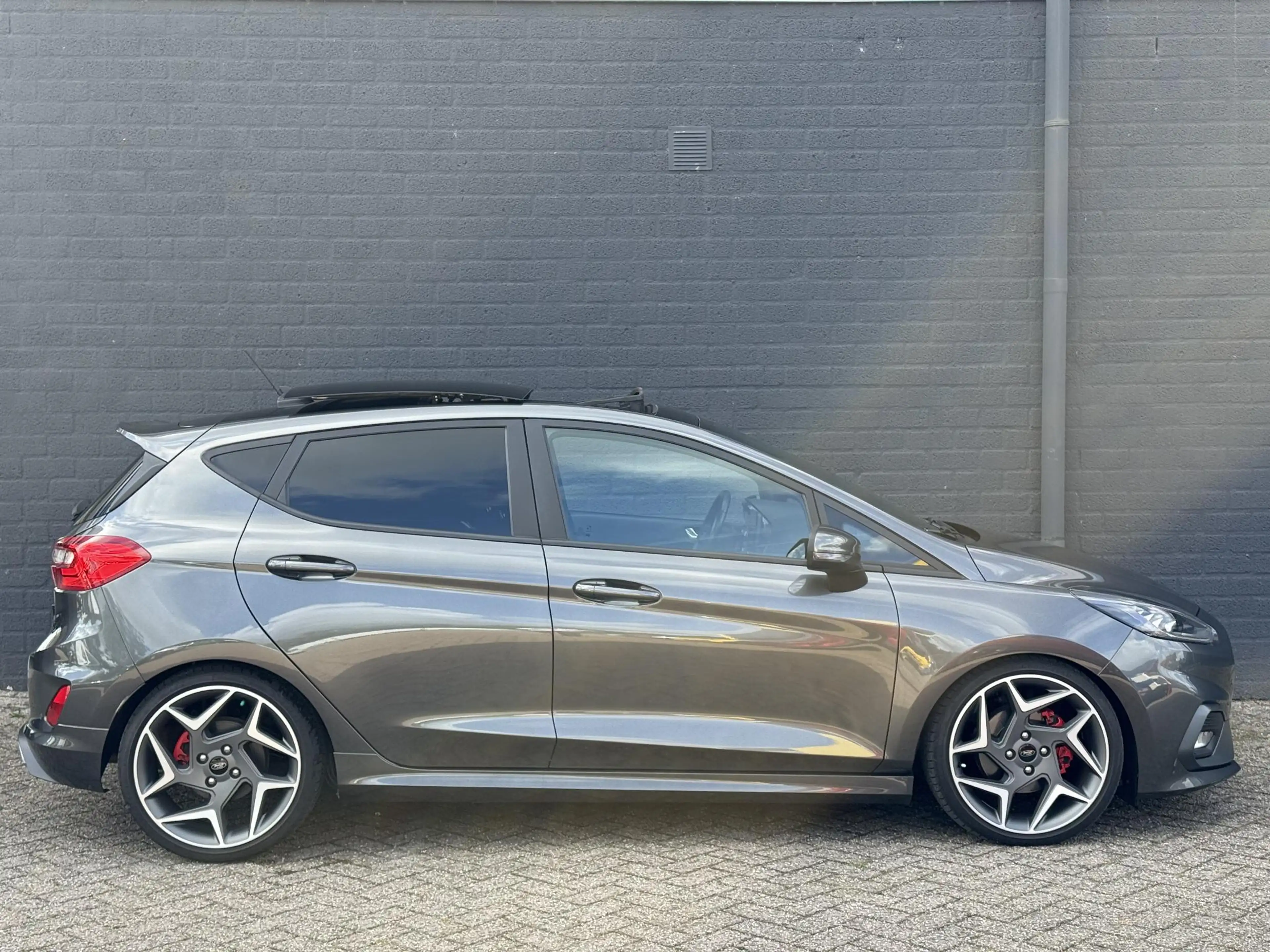 Ford Fiesta 1.5 EcoBoost ST-3 | Pano | Recaro | LED | Navi | B — photo 10