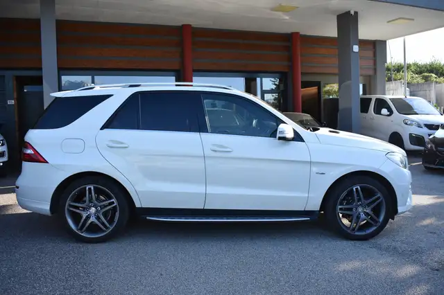 Mercedes-Benz ML 350 AMG PREMIUM EDITION