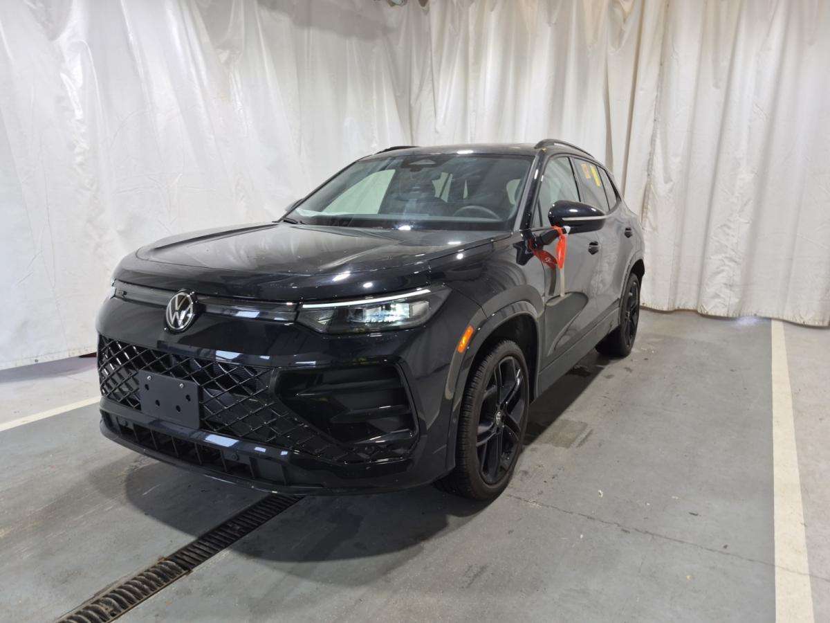 2026 Volkswagen Tiguan Comfortline R-Line Black Edition 4MOTION - PANO/VW