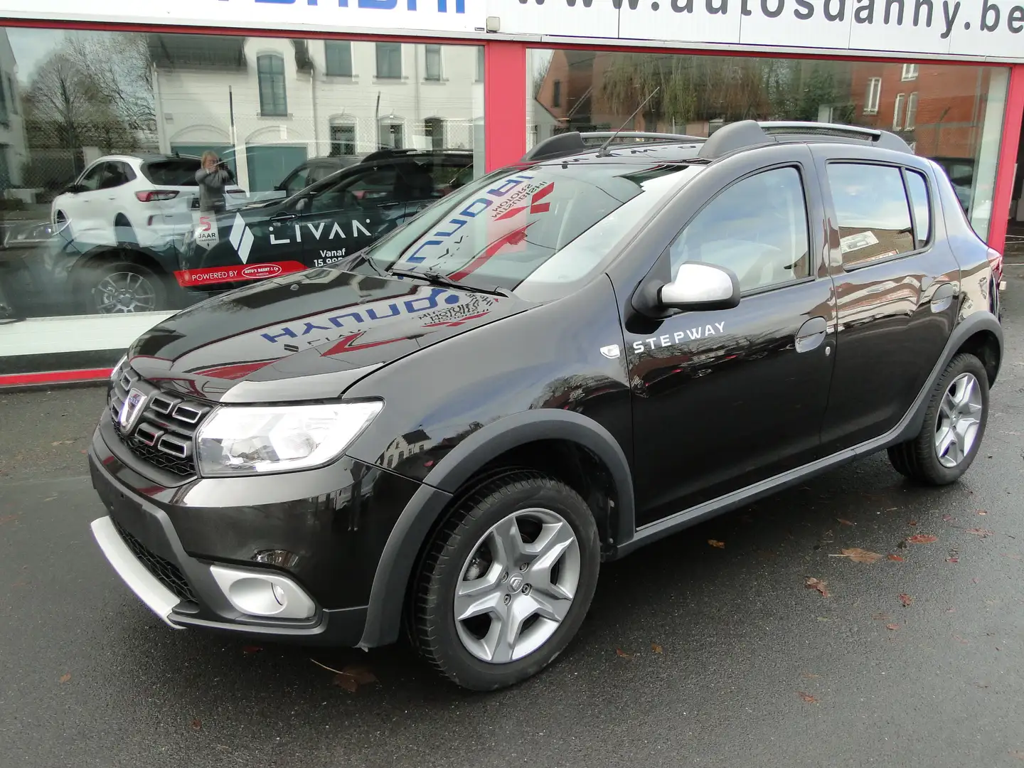 Dacia Sandero Sandero Stepway TCe 90 navi Schwarz - 2