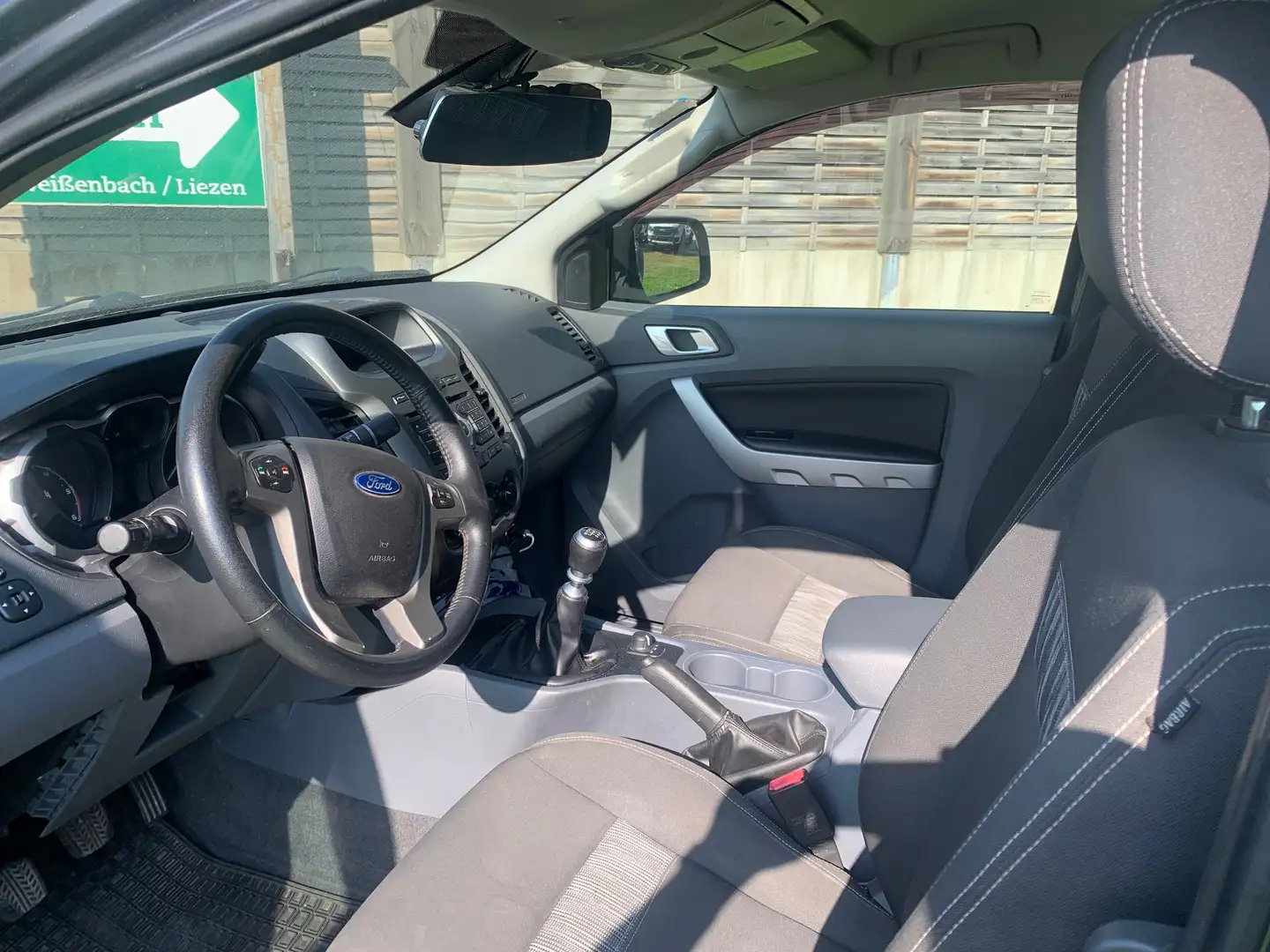 Ford Ranger PICKUP Extrakabine Grau - 2