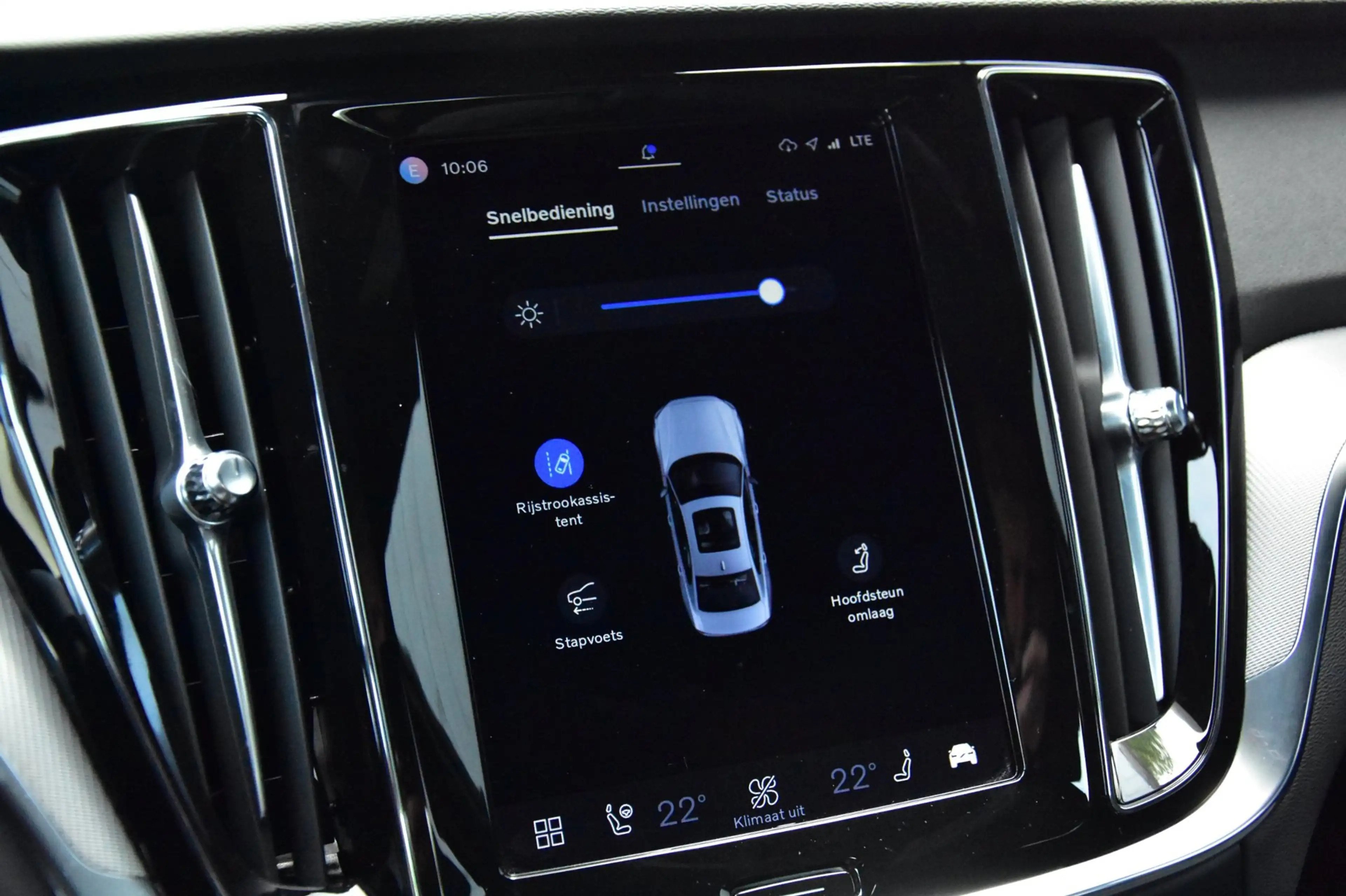 Volvo S60 2.0 Recharge T8 AWD Plus Dark | 360° Camera | Leer — photo 20