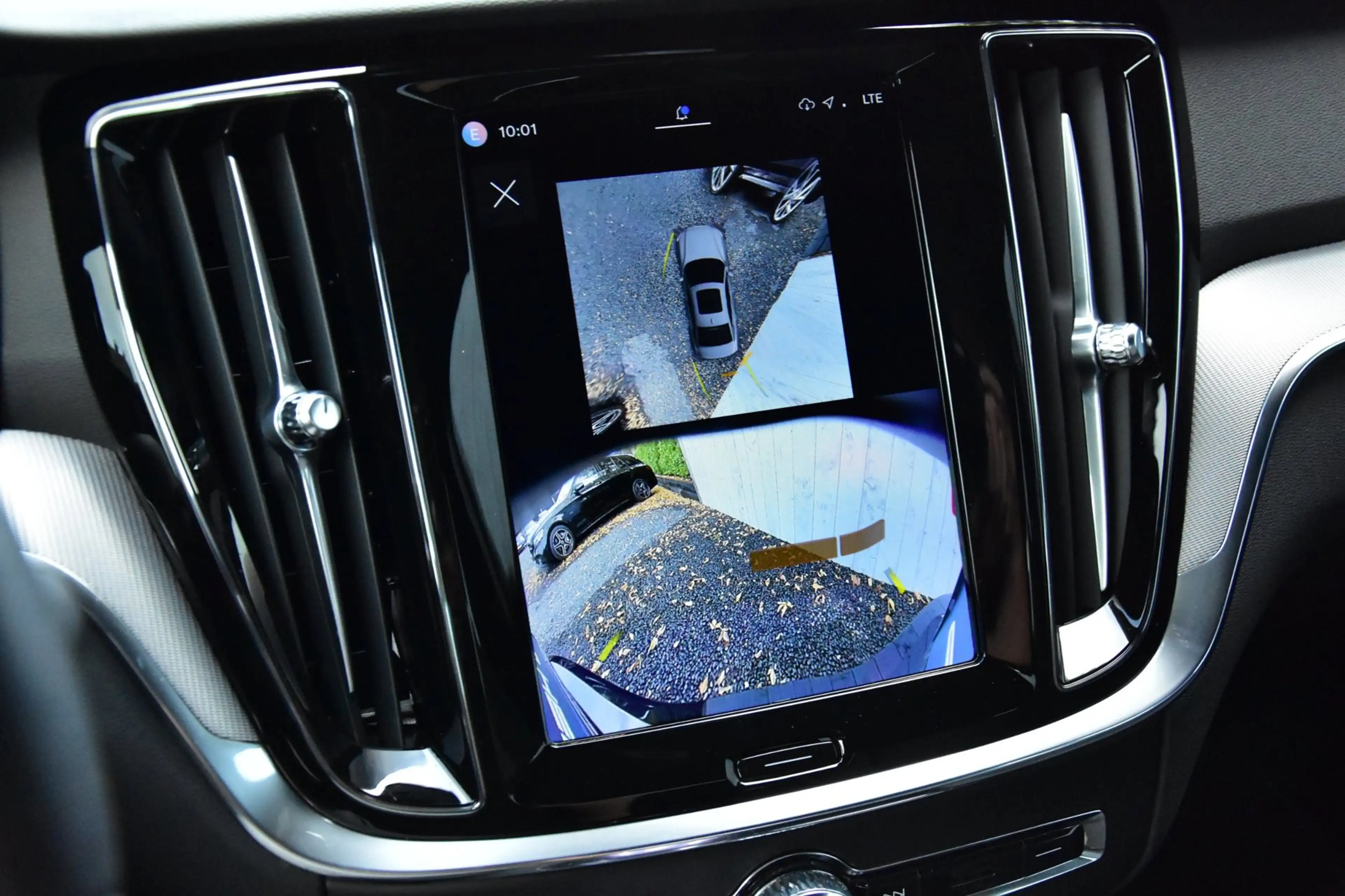Volvo S60 2.0 Recharge T8 AWD Plus Dark | 360° Camera | Leer — photo 17