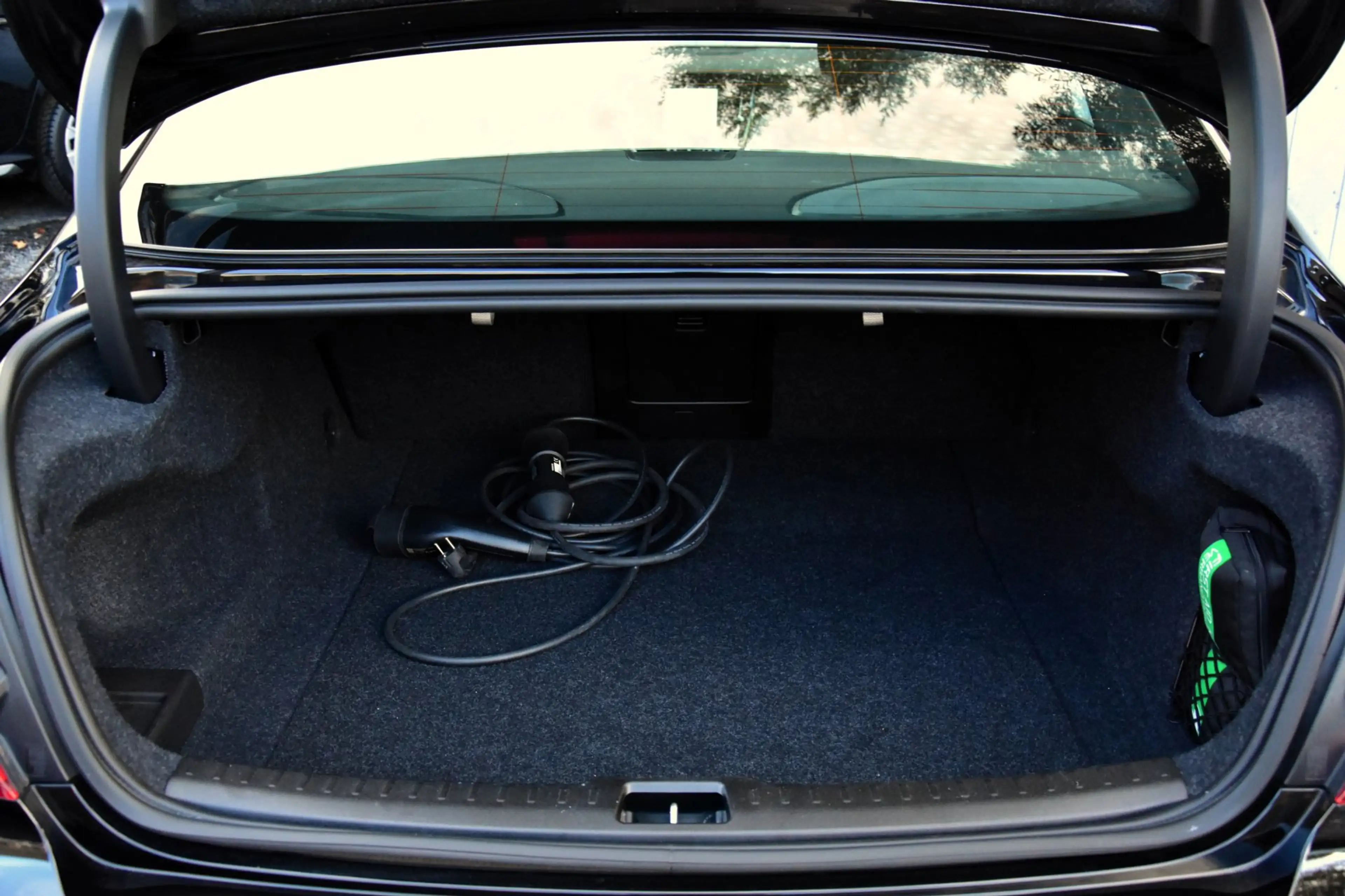 Volvo S60 2.0 Recharge T8 AWD Plus Dark | 360° Camera | Leer — photo 7