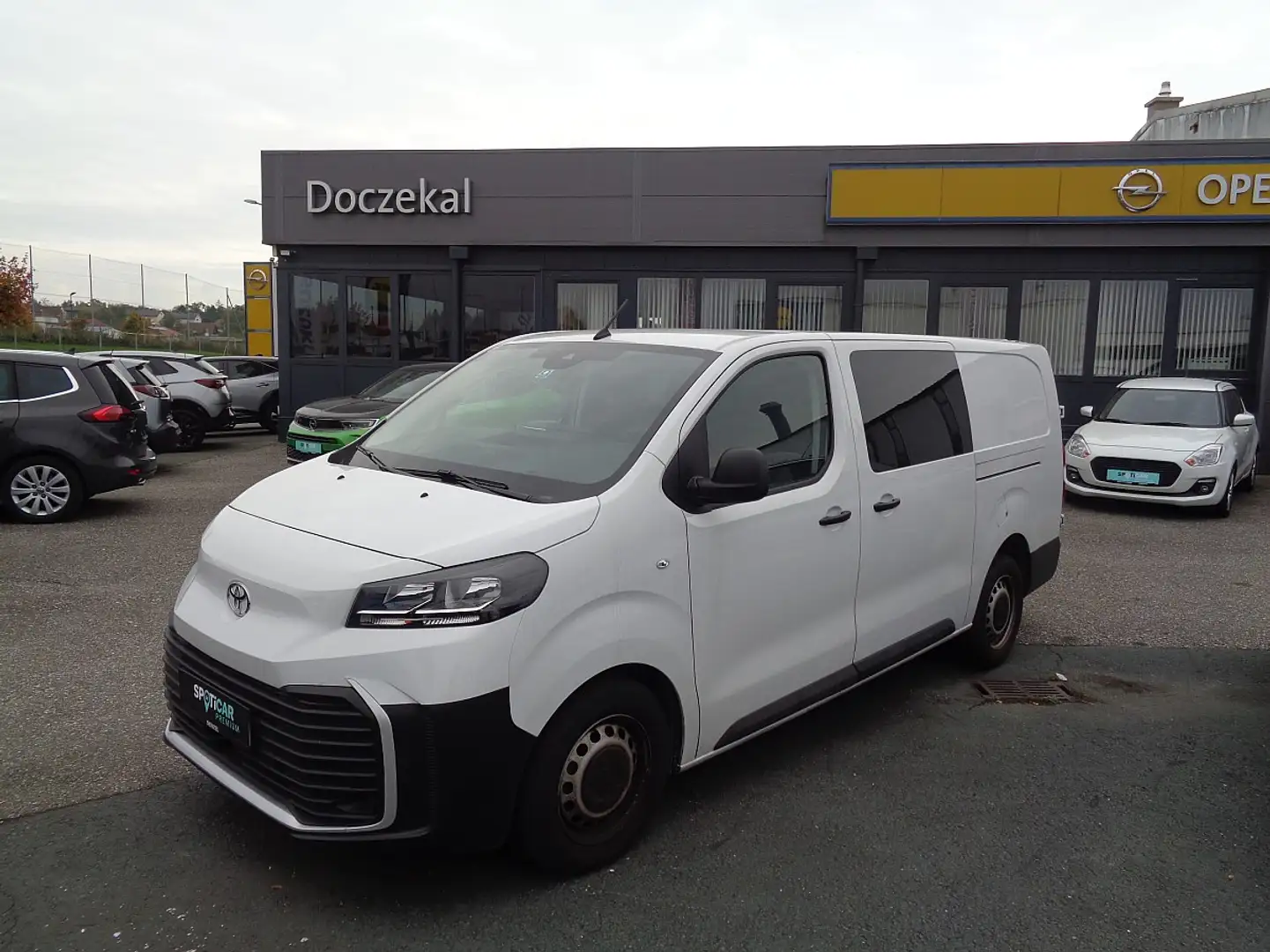 Toyota Proace Pro Ace Doppelkabine 2,0 D-4D 145 L2 Prowork Weiß - 1