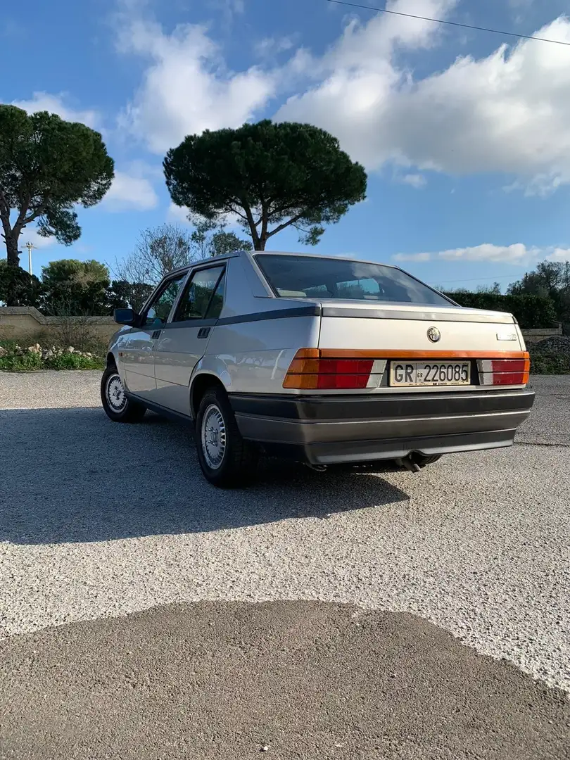 Alfa Romeo 75 1.6 - 2